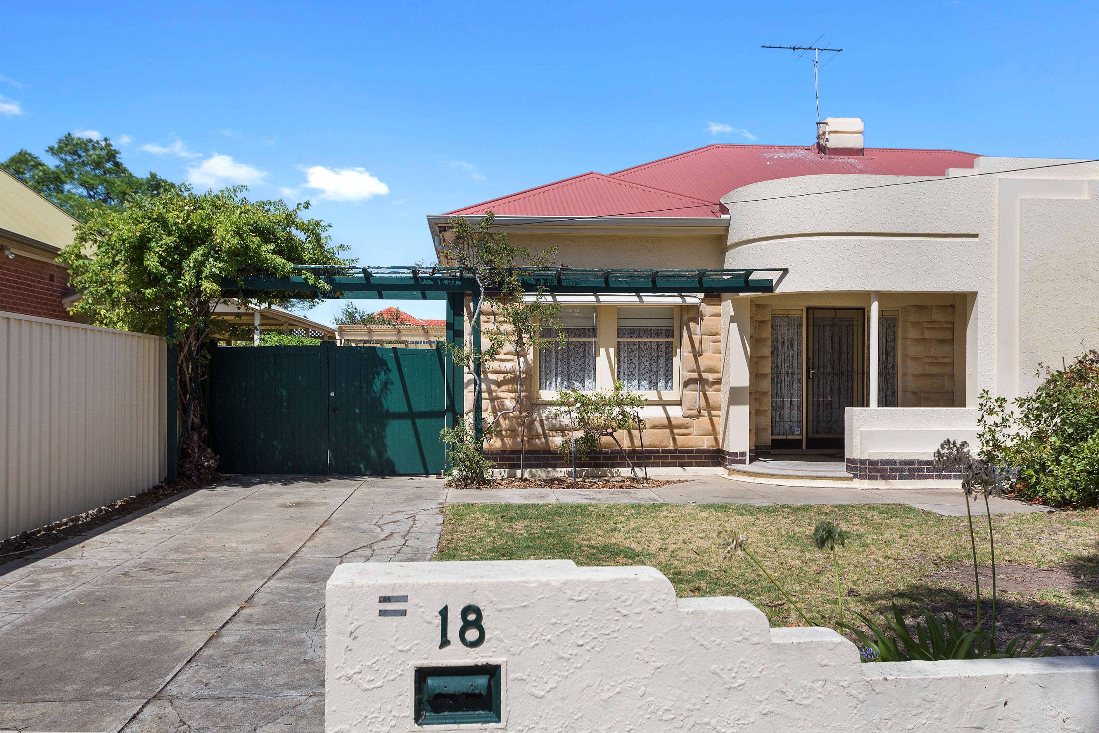 18 Fisk Avenue, Glengowrie SA 5044, Glengowrie - Thumbnail 3