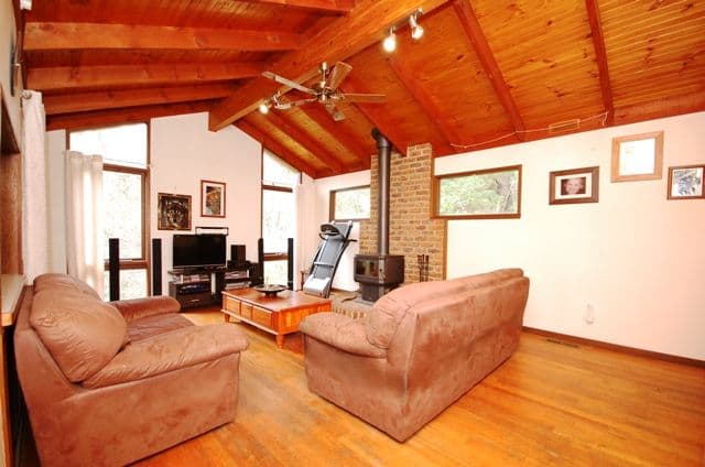 8 Sycamore Grove, Mount Evelyn VIC 3796, Mount Evelyn - Thumbnail 2