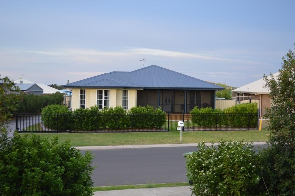 9 Lockyer Crescent, ROMA QLD 4455, Roma - Image 1
