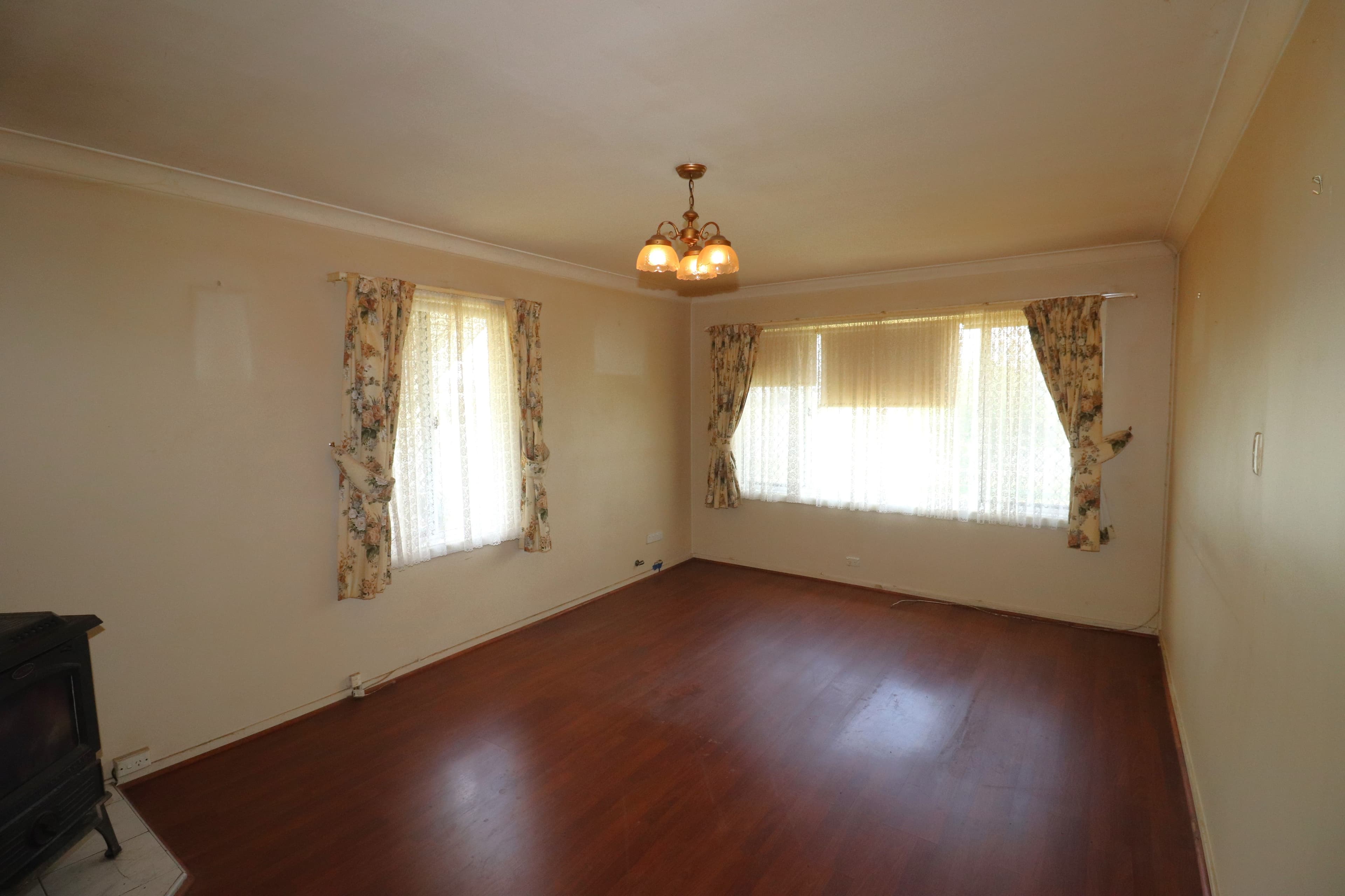 147 Herbert Street, Glen Innes NSW 2370, Glen Innes - Thumbnail 2