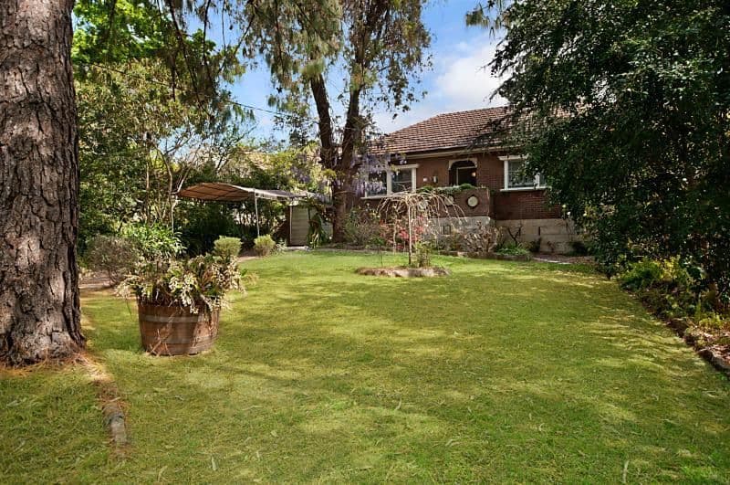 88 The Crescent, CHELTENHAM NSW 2119, Cheltenham - Thumbnail 2