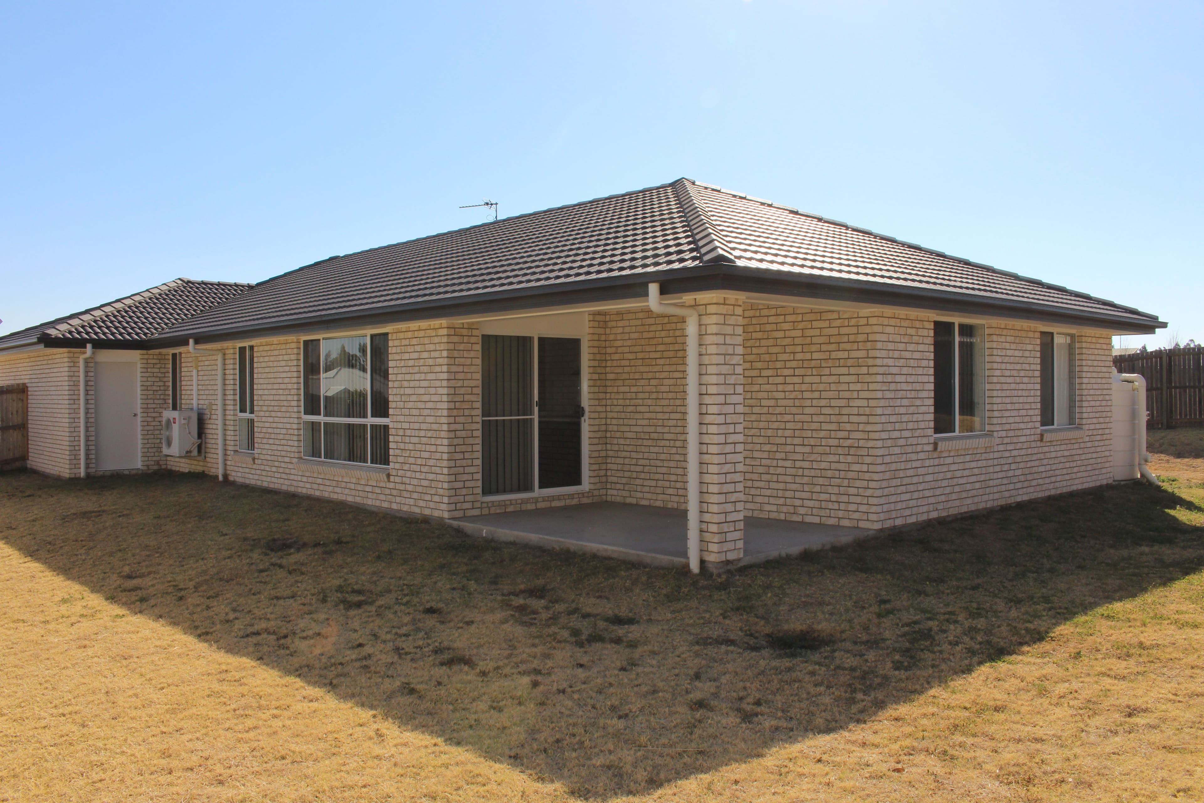 11 Colbar, Pittsworth QLD 4356, Pittsworth - Thumbnail 2