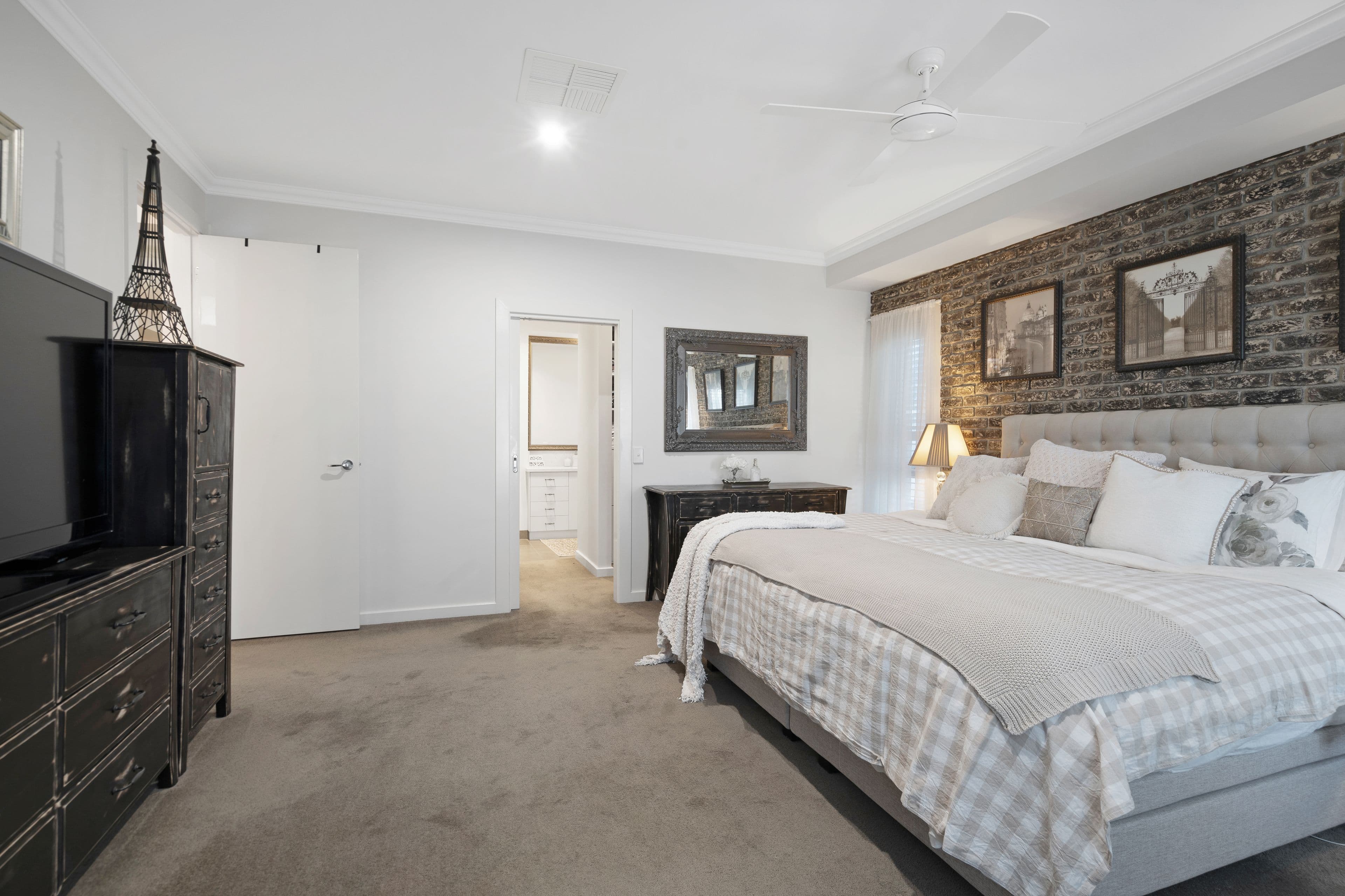 66 Golflinks Avenue, West Wodonga VIC 3690, West Wodonga - Thumbnail 6