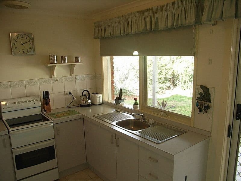 19 Rose Street, ECHUCA VIC 3564, Echuca - Thumbnail 4
