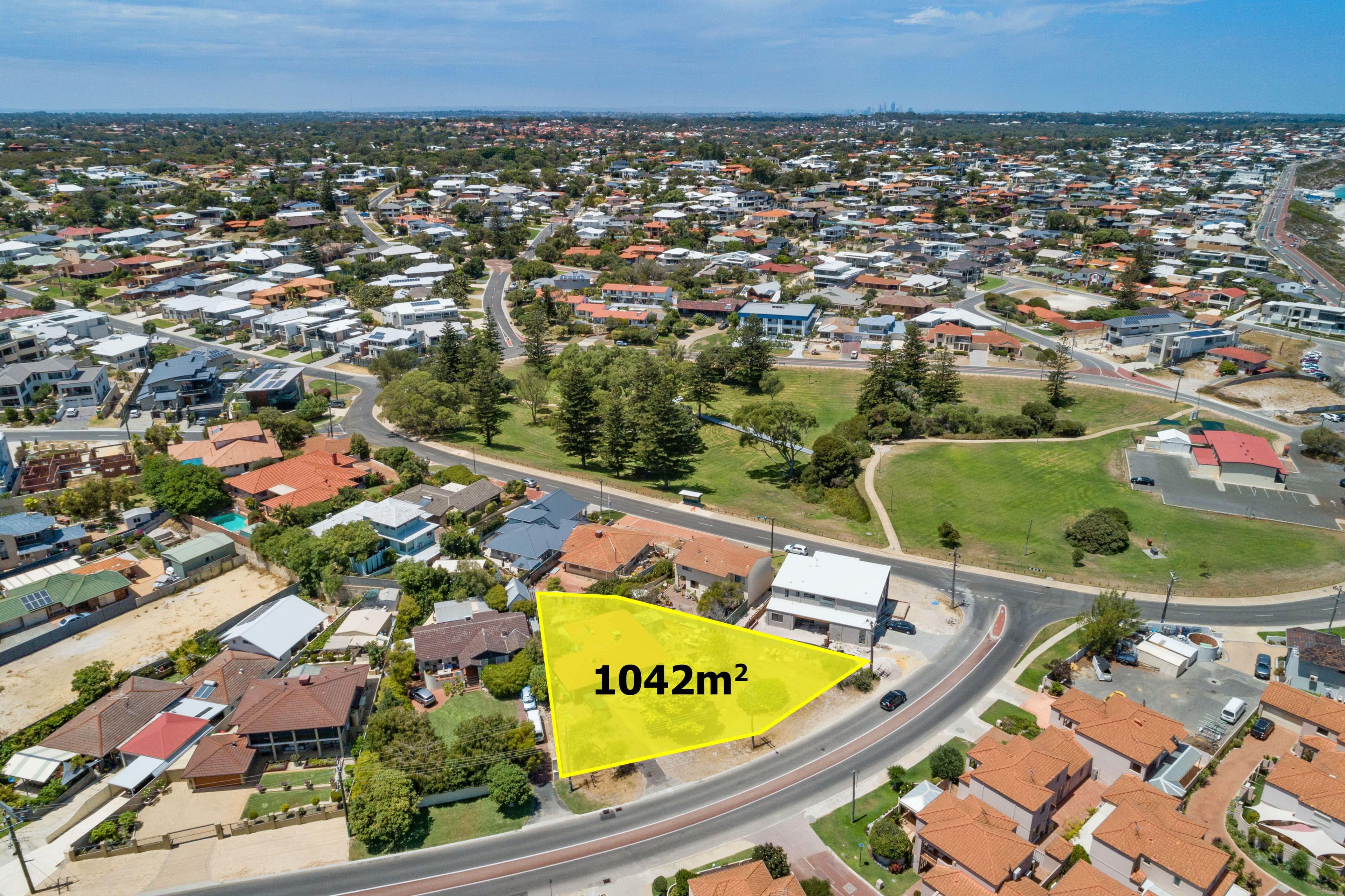 4 Hocking Parade, Sorrento WA 6020, Sorrento - Thumbnail 3