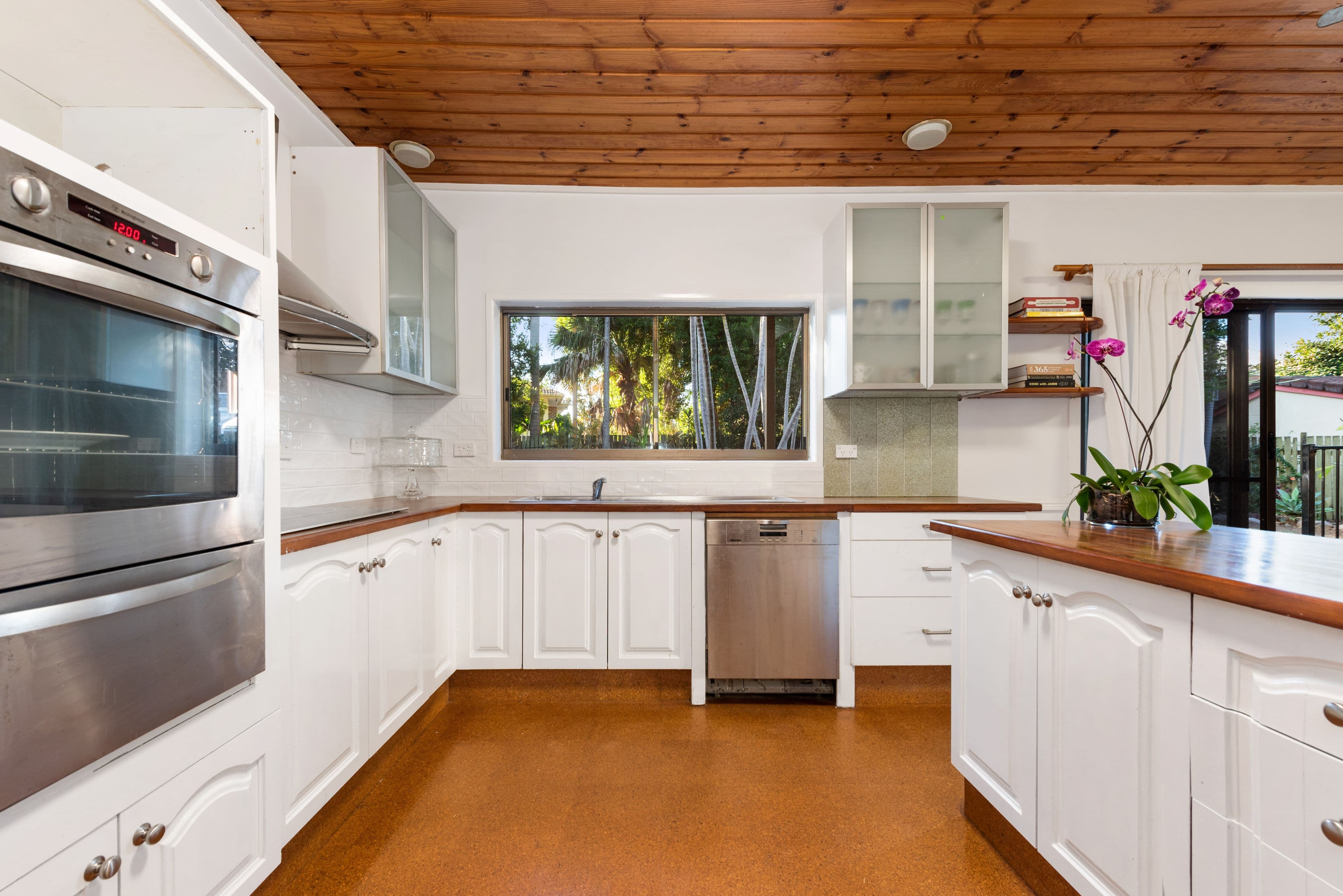 7 Gleneden Court, The Gap QLD 4061, The Gap - Thumbnail 5