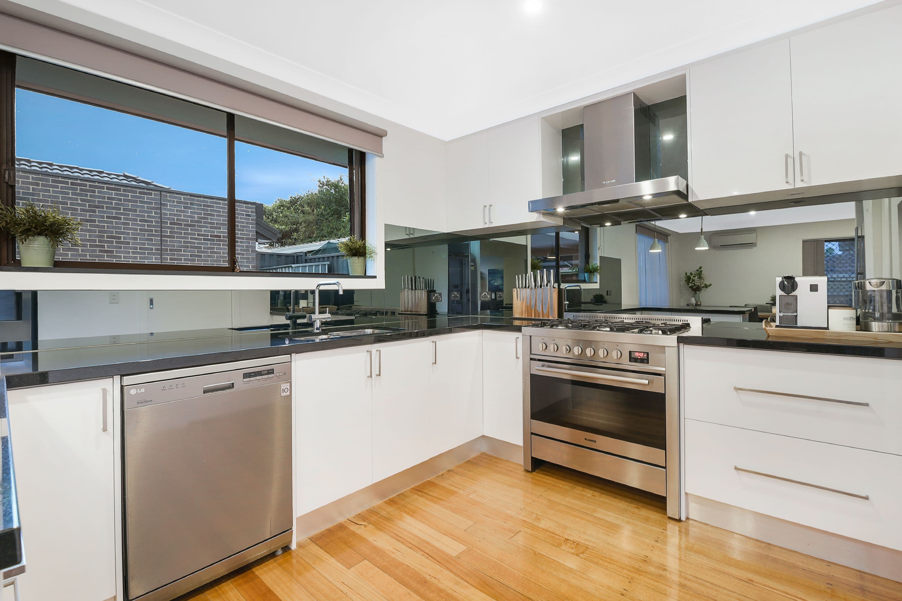 34 Huxley Avenue, Mulgrave VIC 3170, Mulgrave - Thumbnail 7
