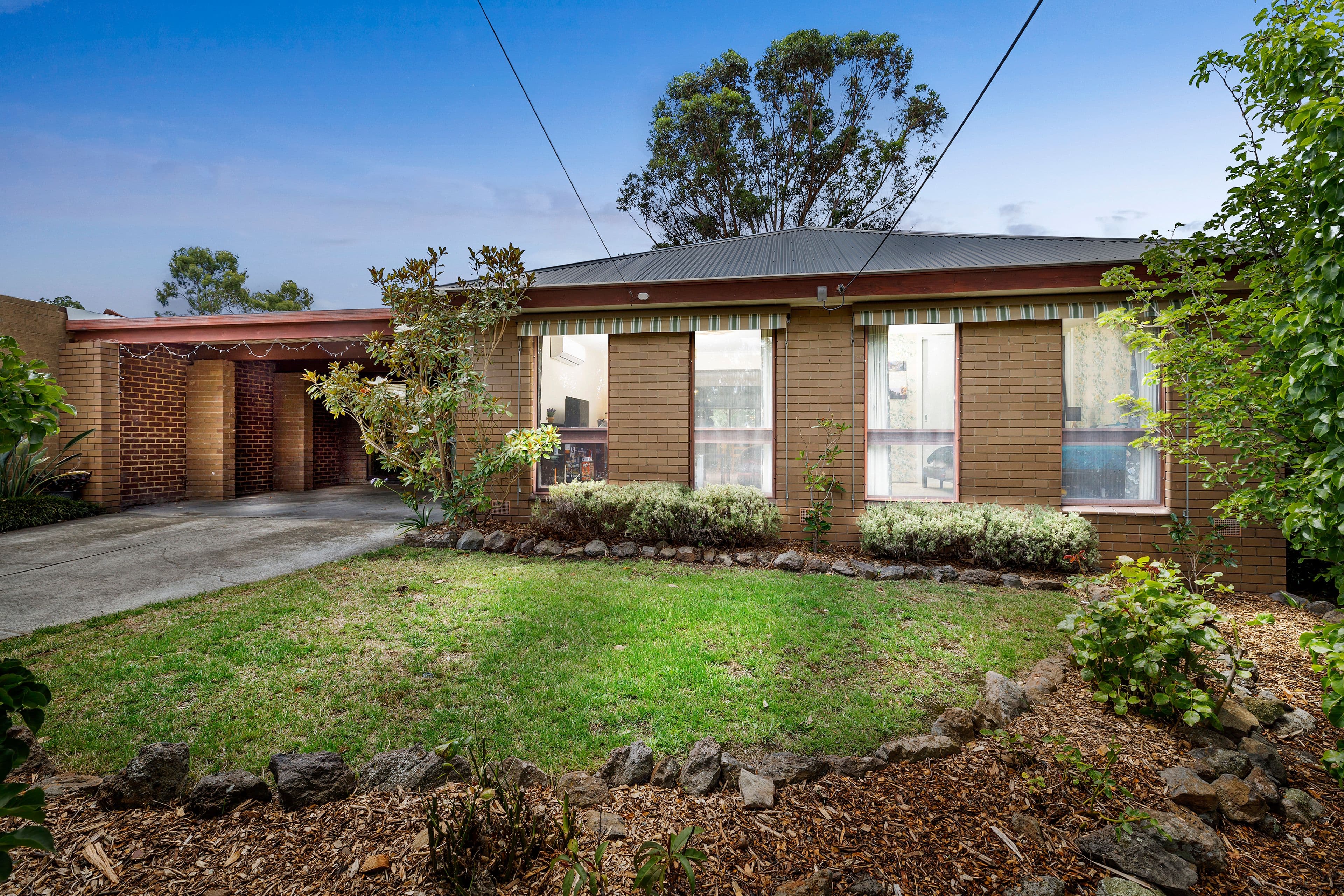 2 Ruthven Street, Sunbury VIC 3429, Sunbury - Image 1