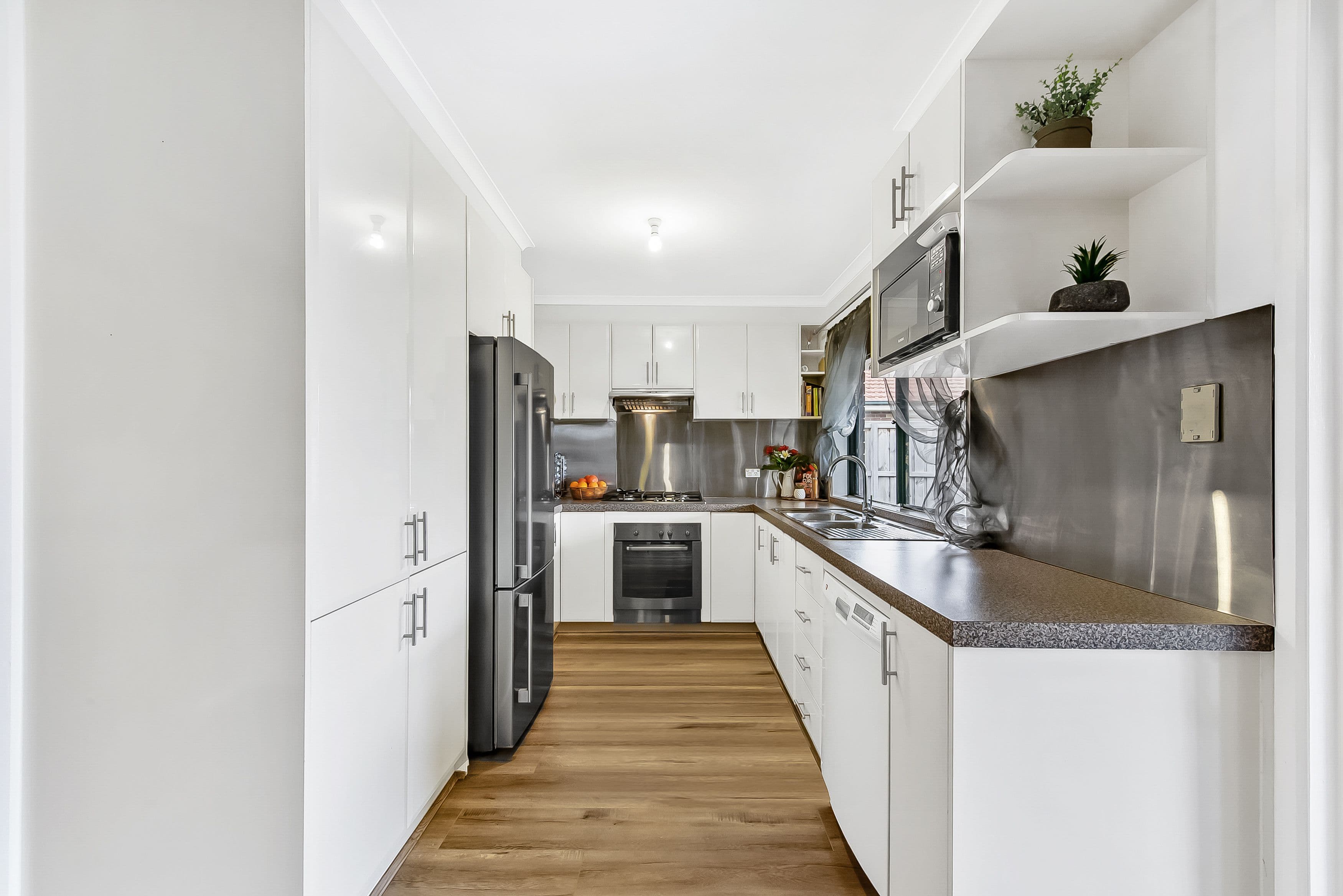 7 Sandstone Court, Delahey VIC 3037, Delahey - Thumbnail 3