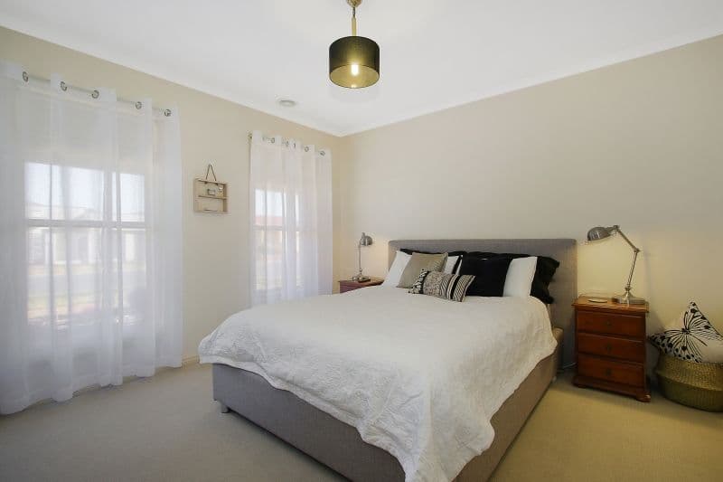 1 Mitchel Drive, Yarrawonga VIC 3730, Yarrawonga - Thumbnail 2