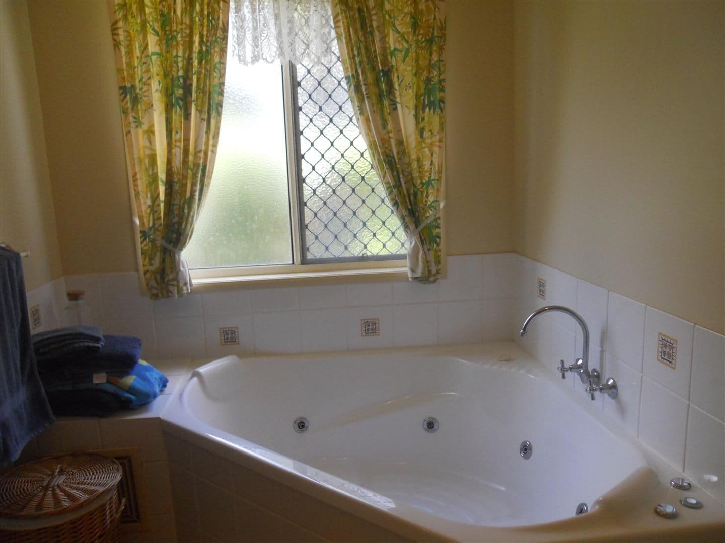 8 Bland Street, Gracemere QLD 4702, Gracemere - Thumbnail 8