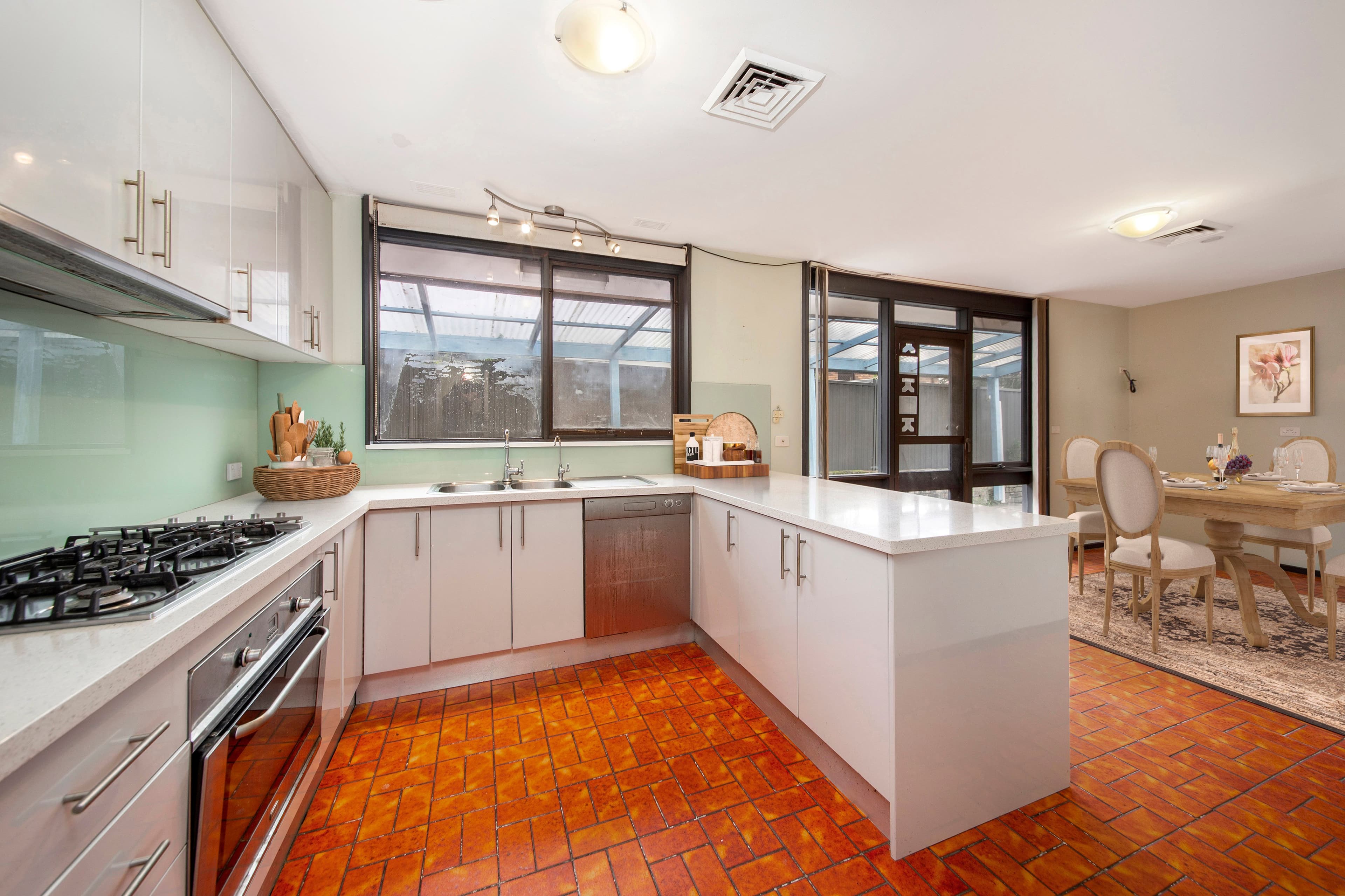 50 Blackwood Street, Miranda NSW 2228, Miranda - Thumbnail 3