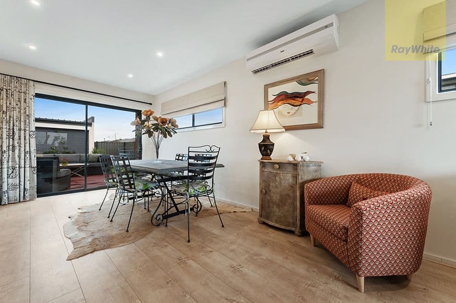 19 Channel Walk, CRAIGIEBURN VIC 3064, Craigieburn - Thumbnail 2