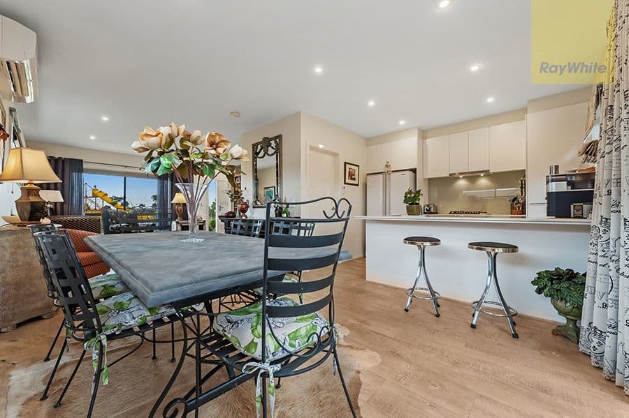 19 Channel Walk, CRAIGIEBURN VIC 3064, Craigieburn - Thumbnail 3