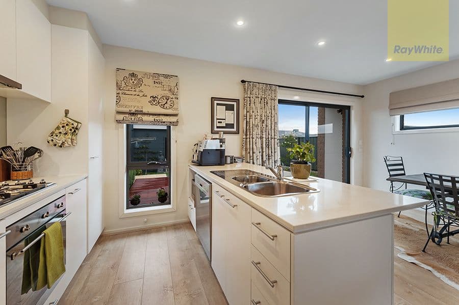 19 Channel Walk, CRAIGIEBURN VIC 3064, Craigieburn - Thumbnail 4