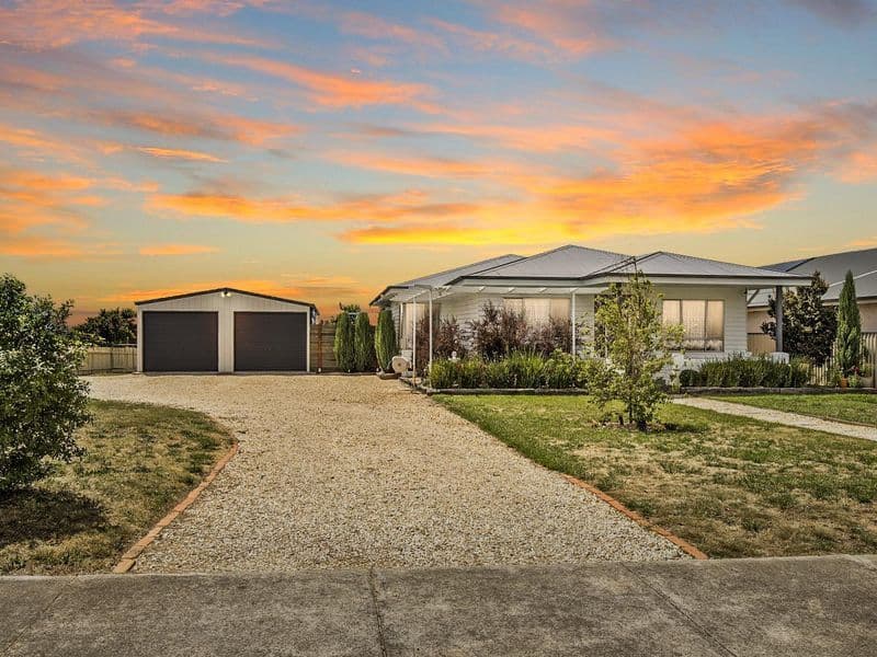11 Moonlight Street, Stawell VIC 3380, Stawell - Image 1