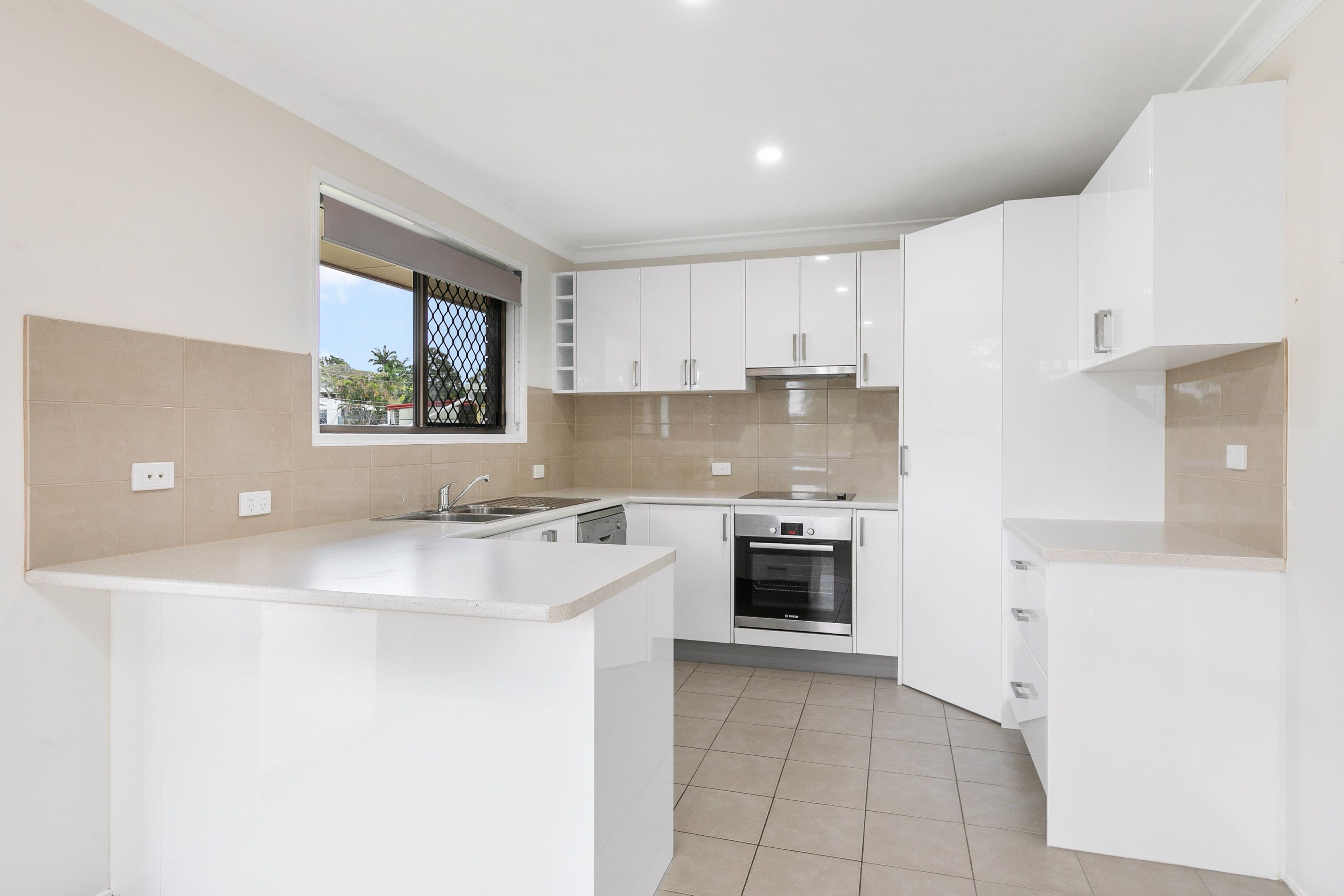 293 Whites Road, Lota QLD 4179, Lota - Thumbnail 5