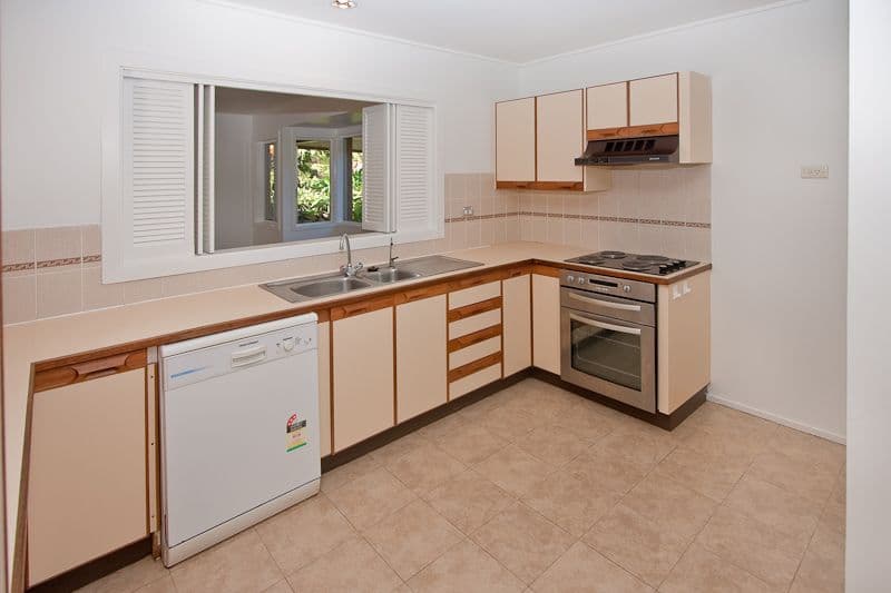 4 Andros Street, CHAPEL HILL QLD 4069, Chapel Hill - Thumbnail 3
