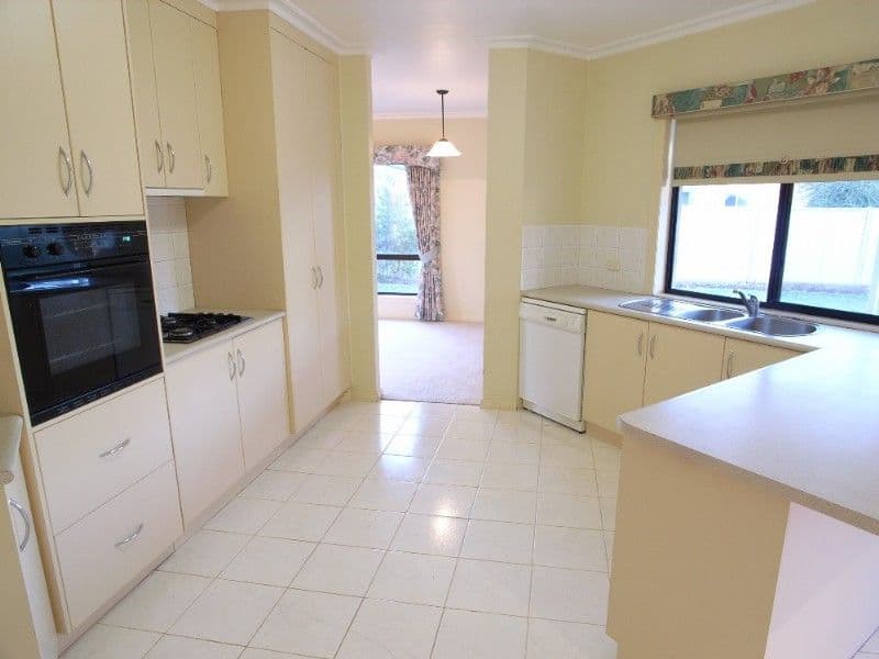 11 Grosser Street, Millicent, SA, 5280, Millicent - Thumbnail 3