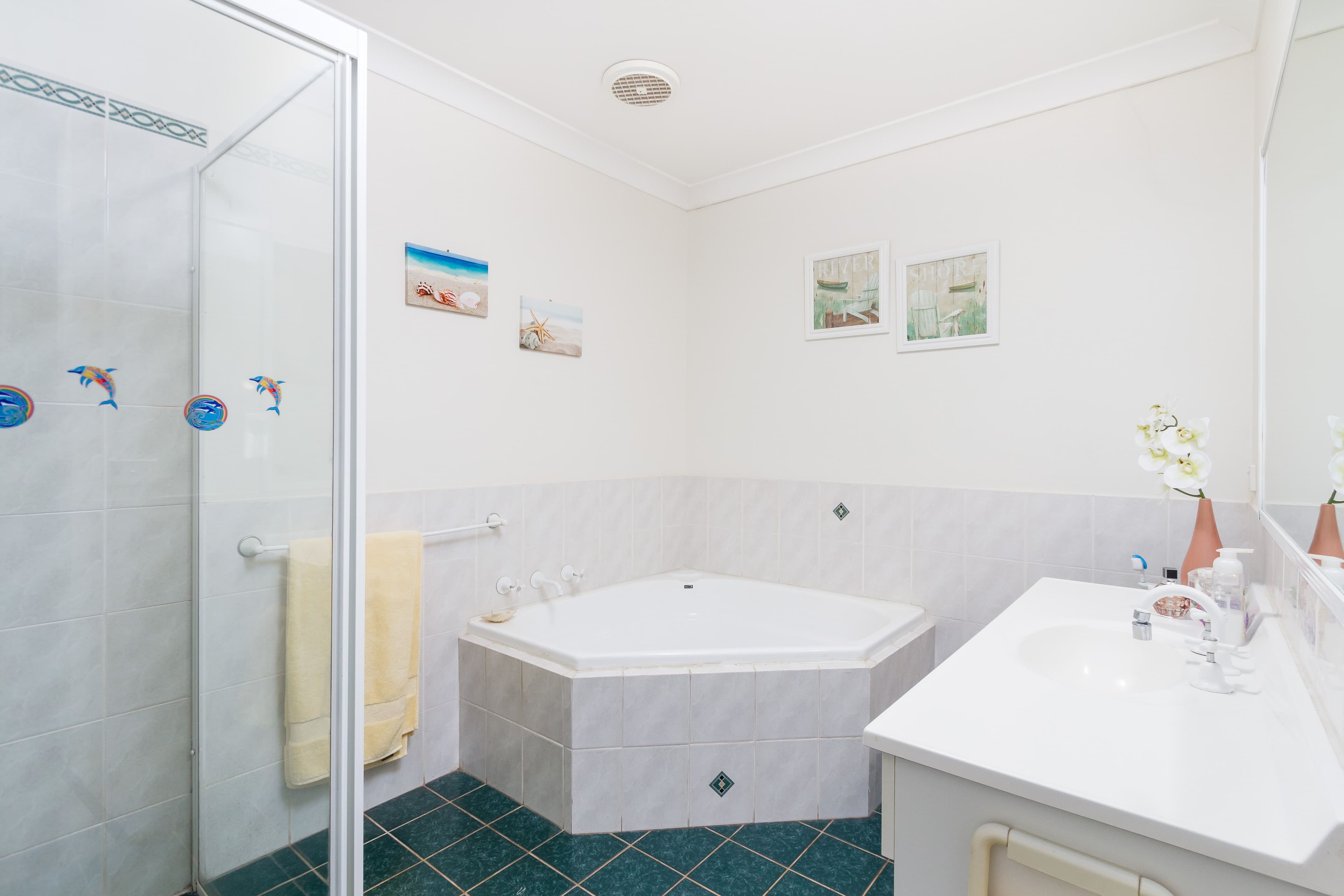 13 Kinnane Crescent, Acacia Gardens - Thumbnail 7