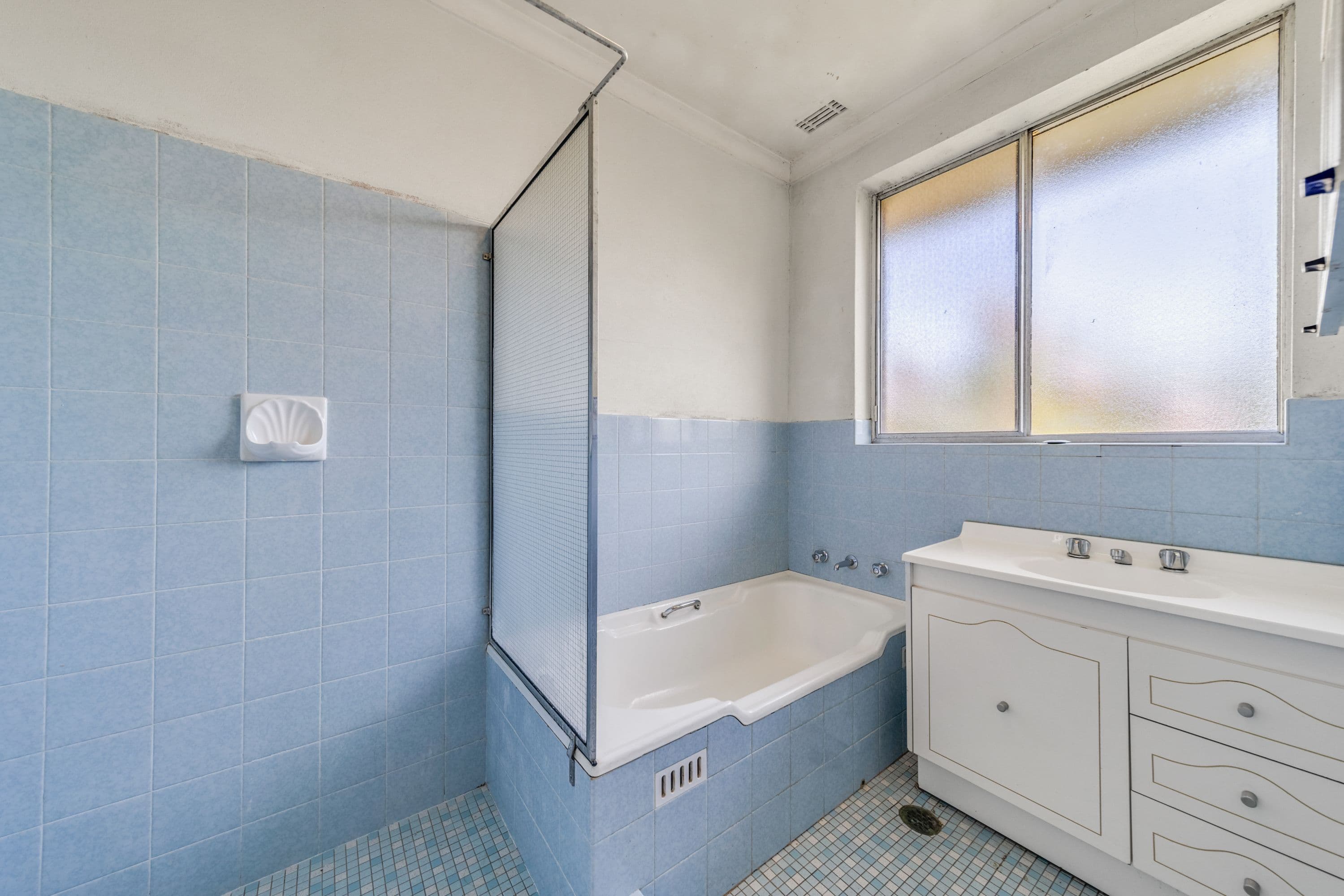 7 Mackellar Crescent, Cook ACT 2614, Cook - Thumbnail 5