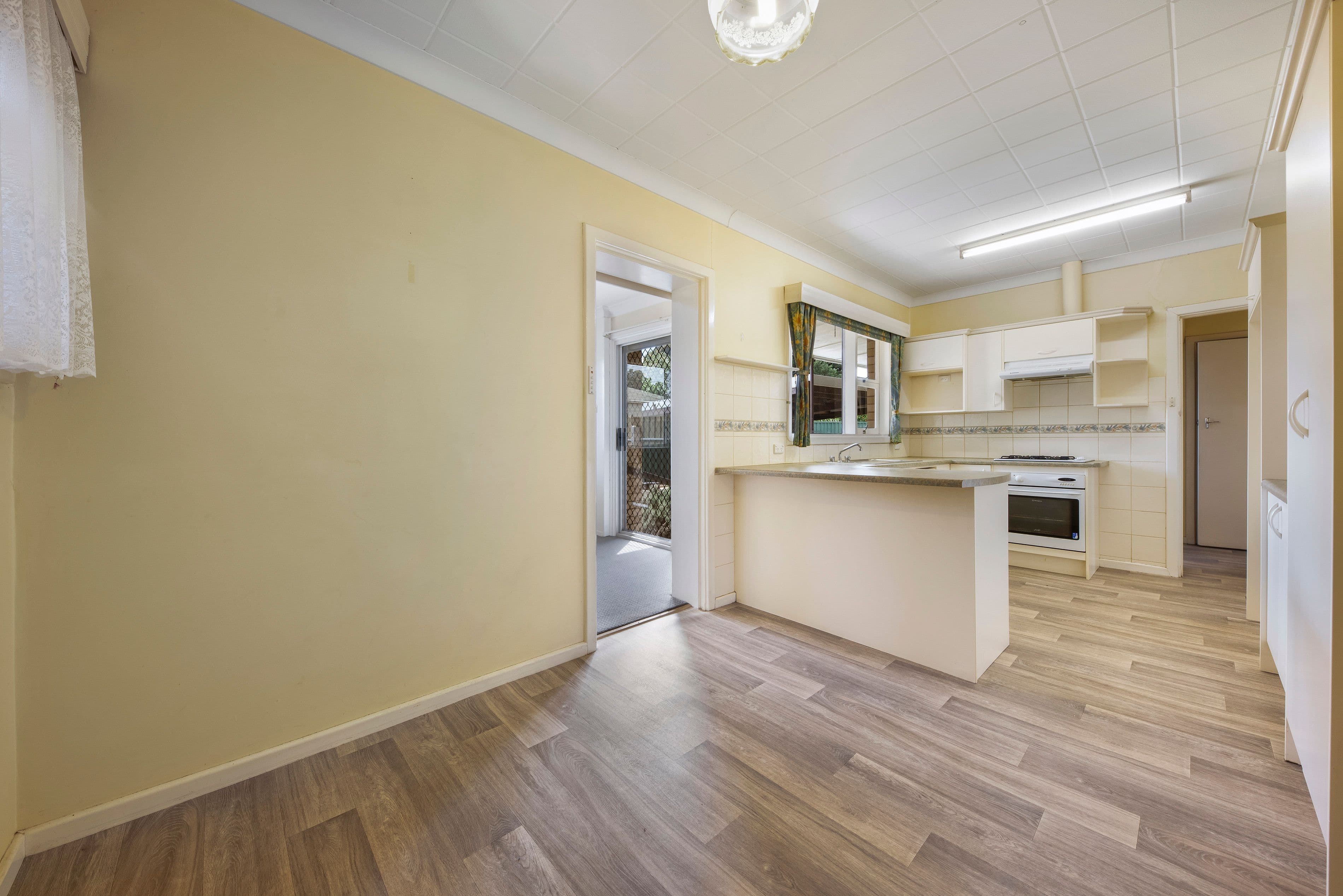 4 Esperance Terrace, Valley View SA 5093, Valley View - Thumbnail 6