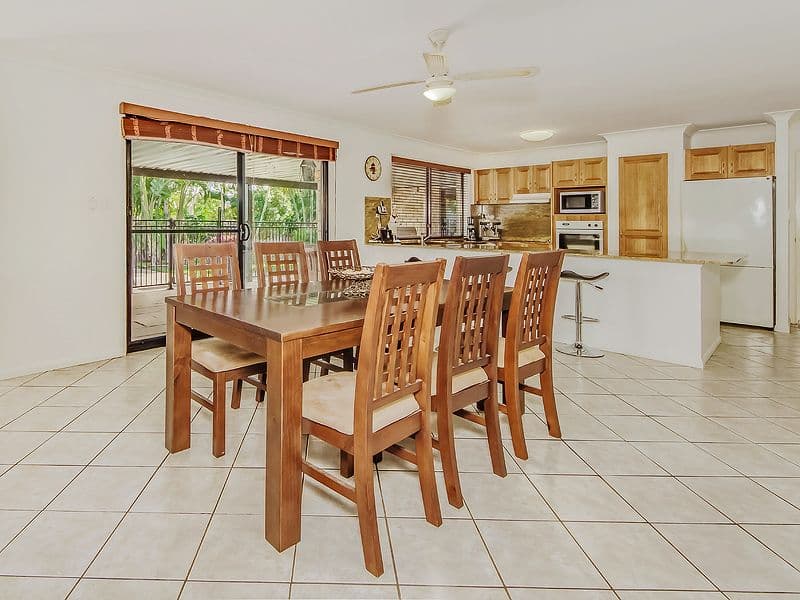 1 Blueash Crescent, Oxenford QLD 4210, Oxenford - Thumbnail 5