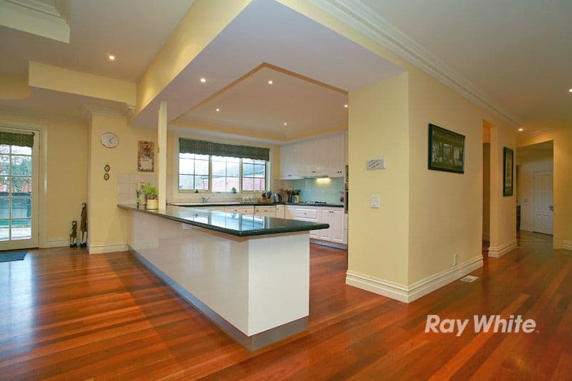 17 Parkside Boulevard, LYSTERFIELD SOUTH VIC 3156, Lysterfield South - Thumbnail 2