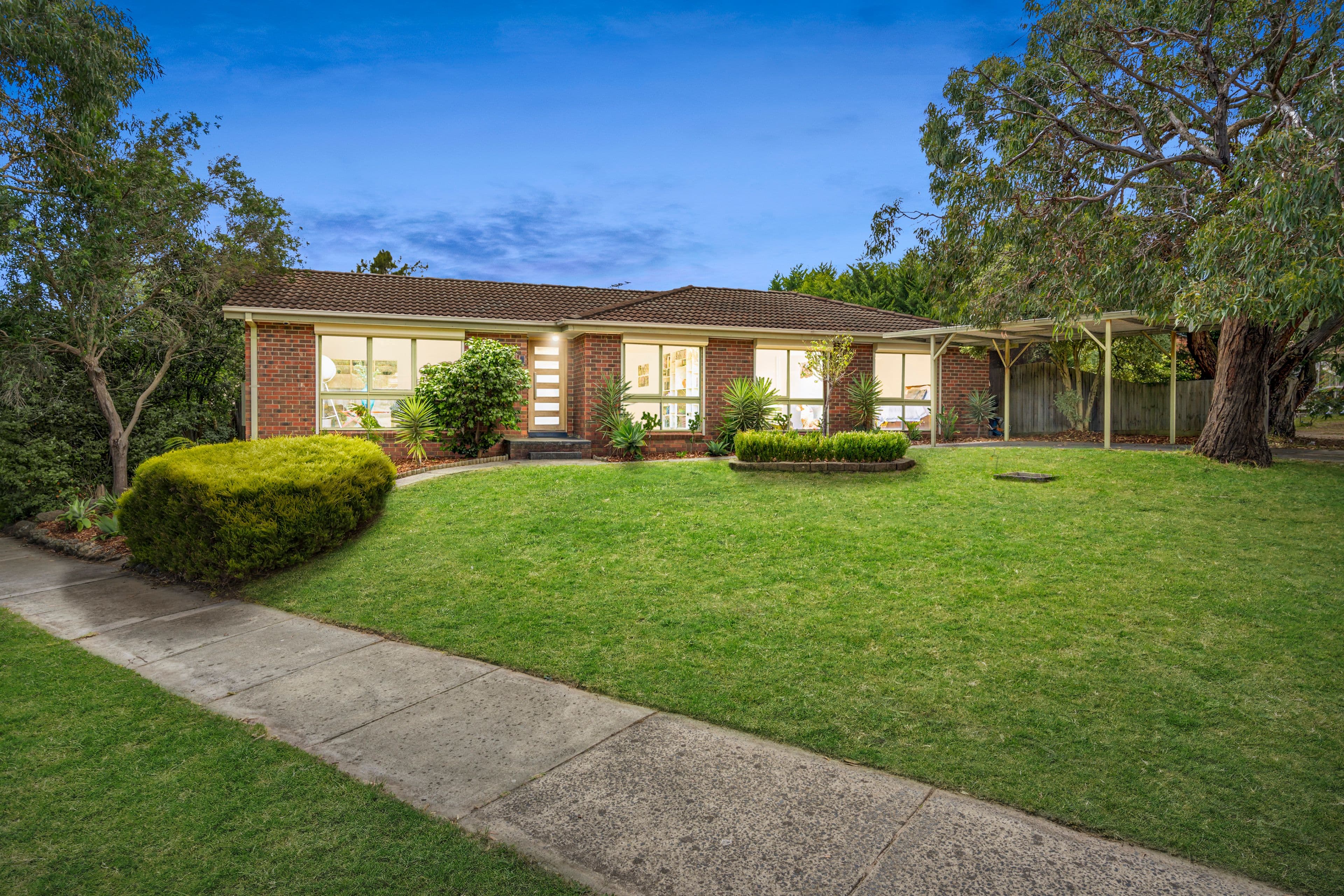 1 Linlithgow Court, Frankston VIC 3199, Frankston - Image 1