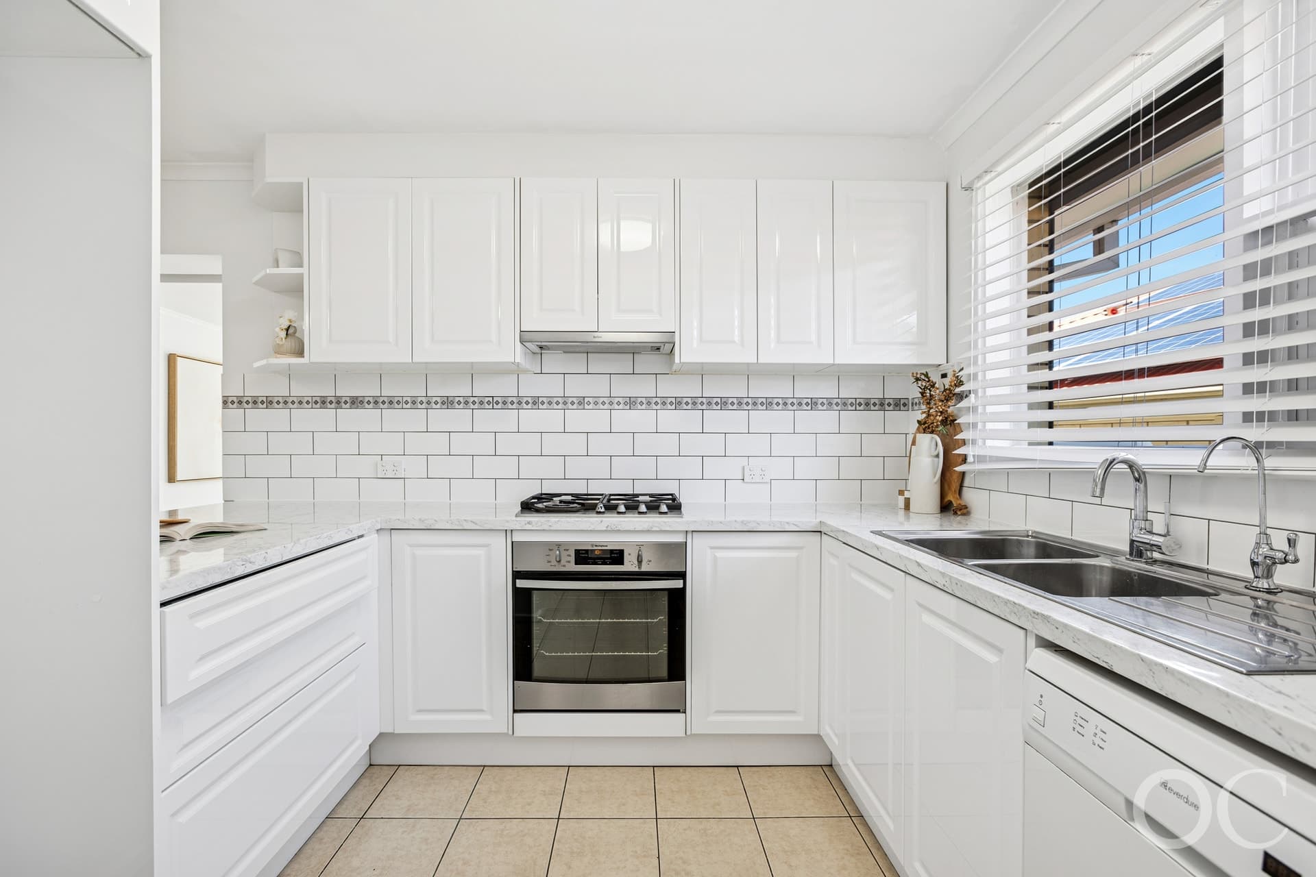 140 Elizabeth Road, Morphett Vale - Thumbnail 2