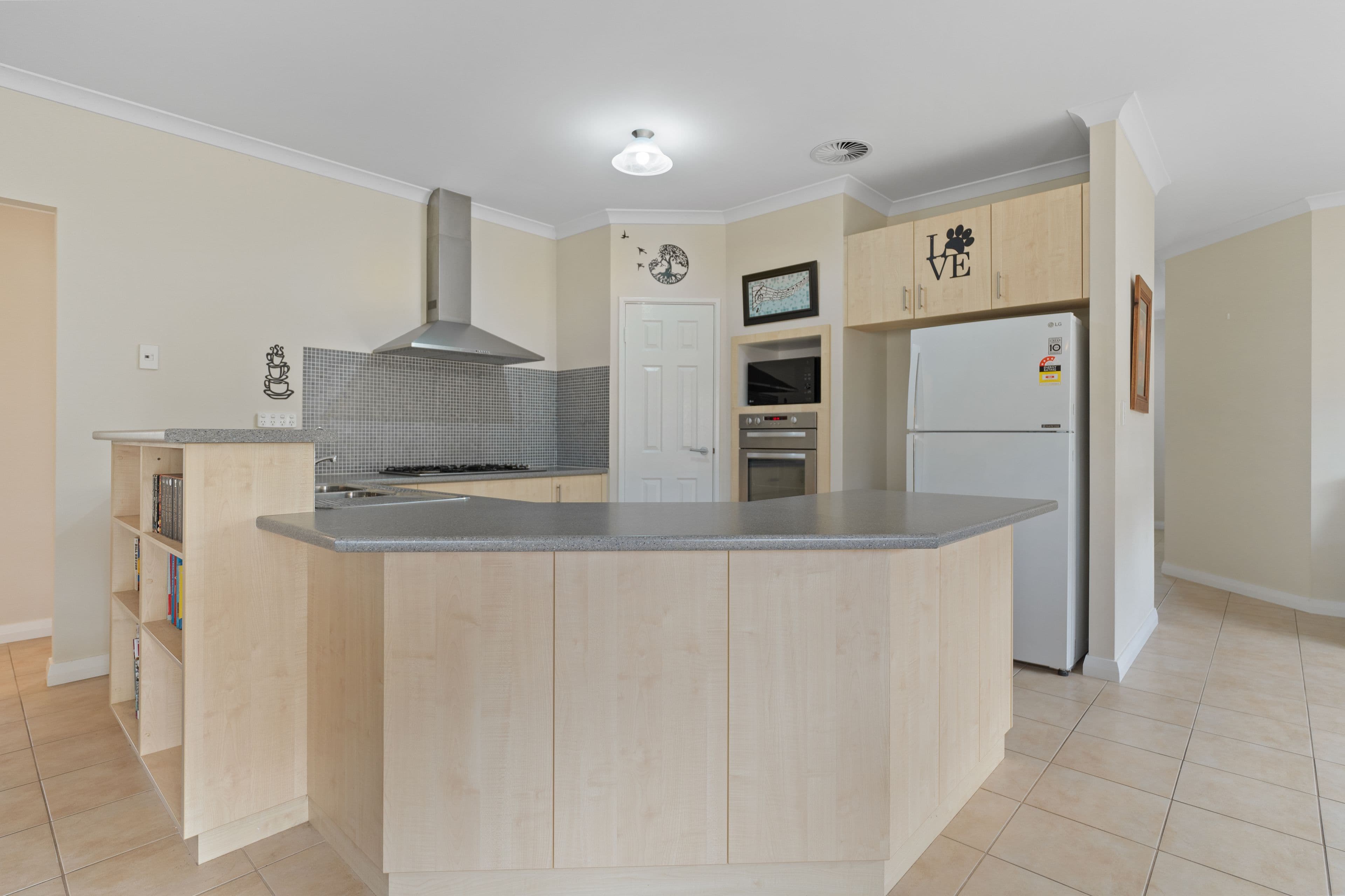 10 Carver Lane, Baldivis WA 6171, Baldivis - Thumbnail 2