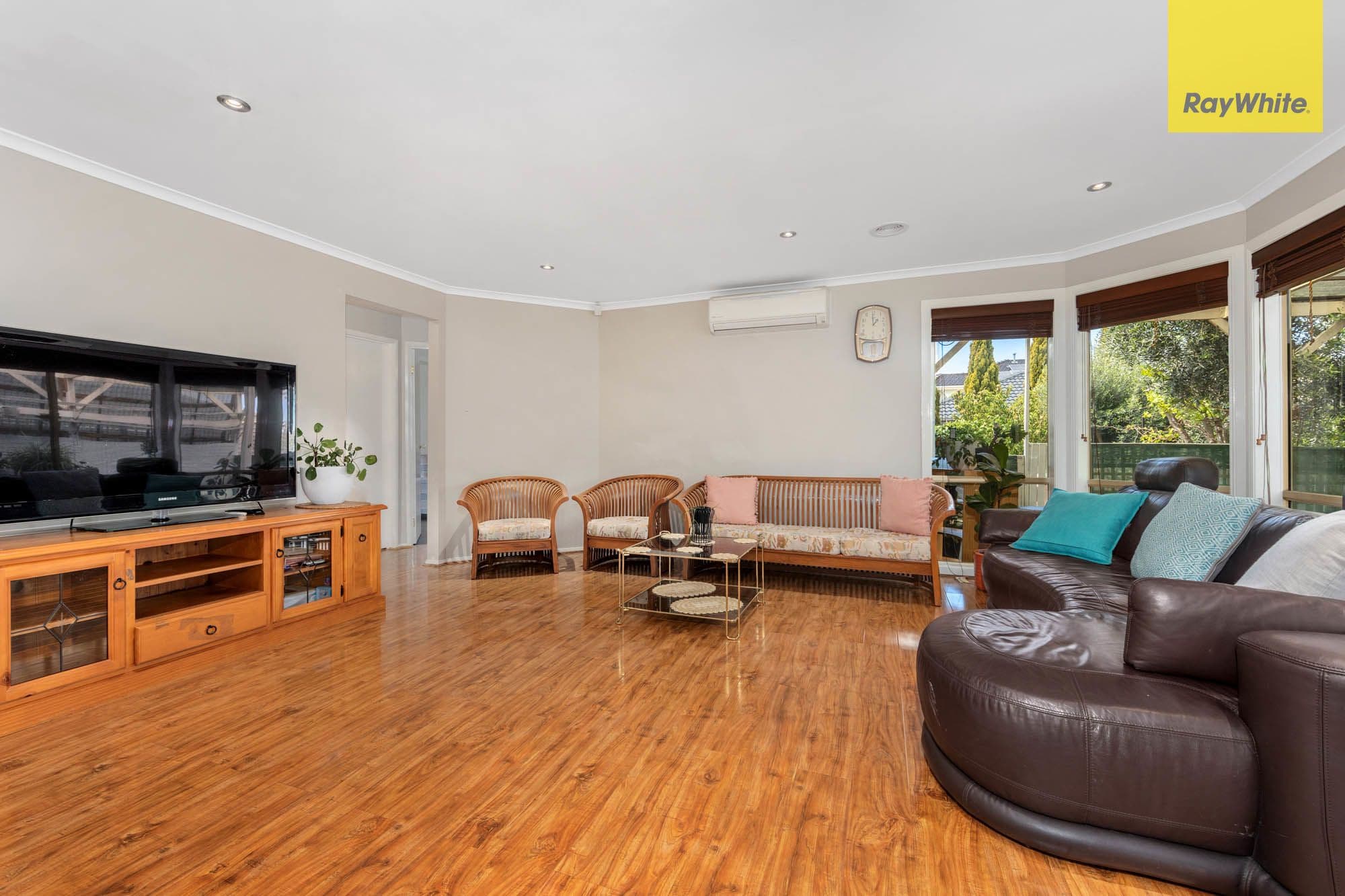 14 Newcombe Drive, St Albans VIC 3021, St Albans - Thumbnail 5
