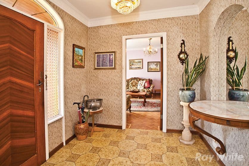 4 Ralton Avenue, GLEN WAVERLEY VIC 3150, Glen Waverley - Thumbnail 2