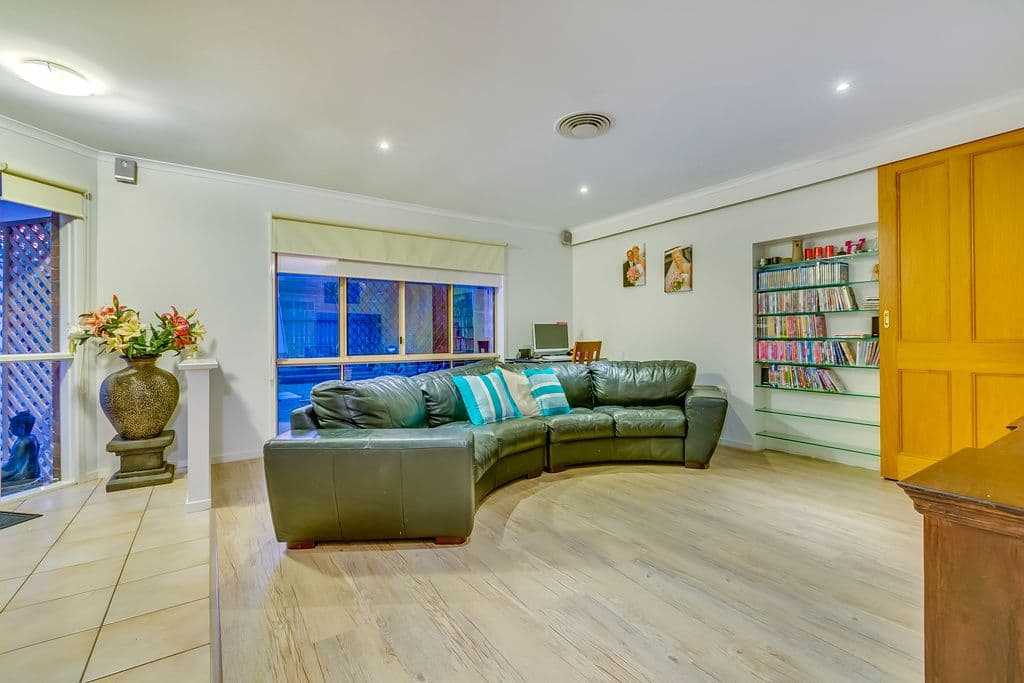 28 Caledonian Crescent, ALEXANDRA HILLS QLD 4161, Alexandra Hills - Thumbnail 4