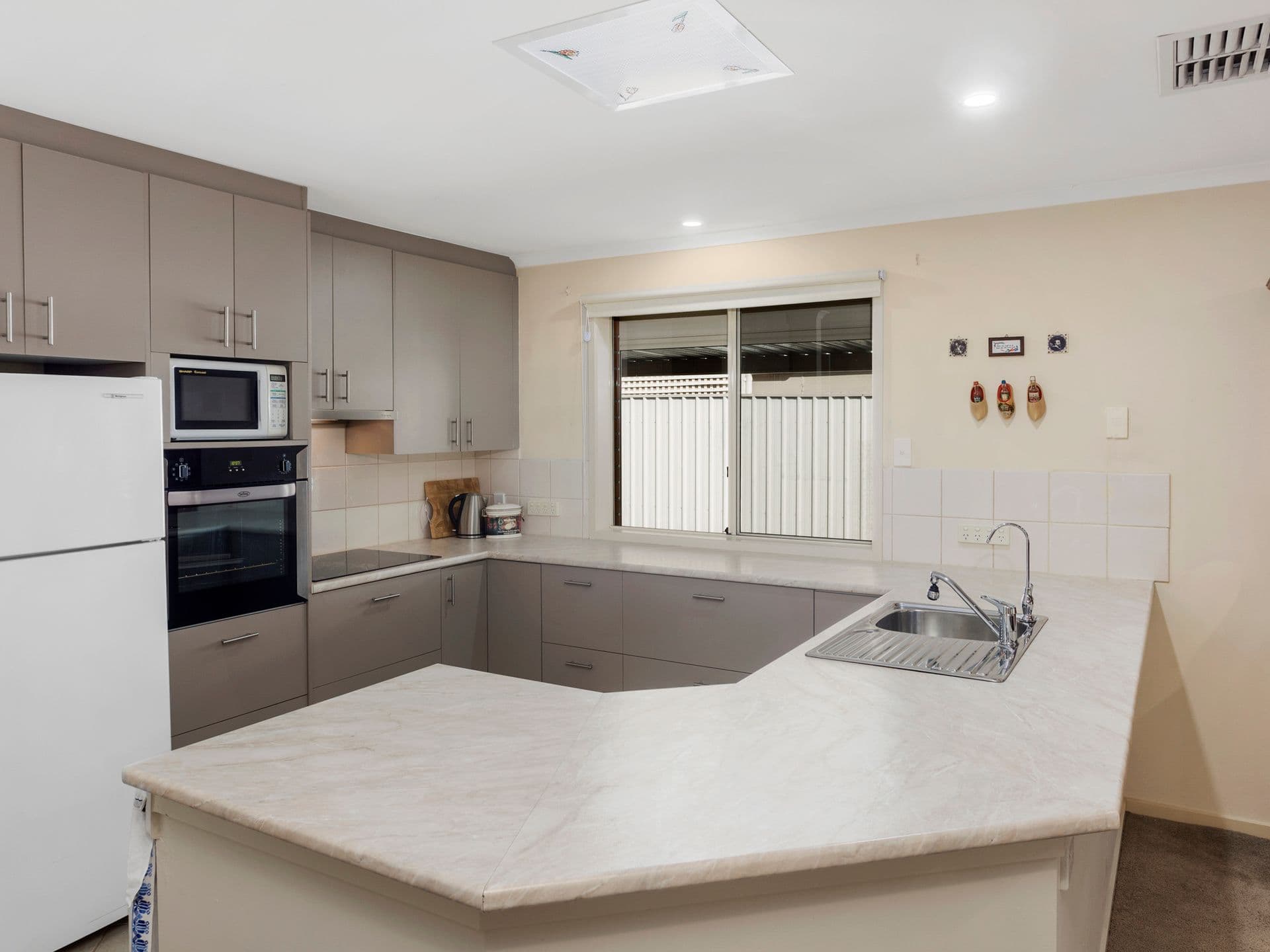27 Deane Avenue, Noarlunga Downs SA 5168, Noarlunga Downs - Thumbnail 8
