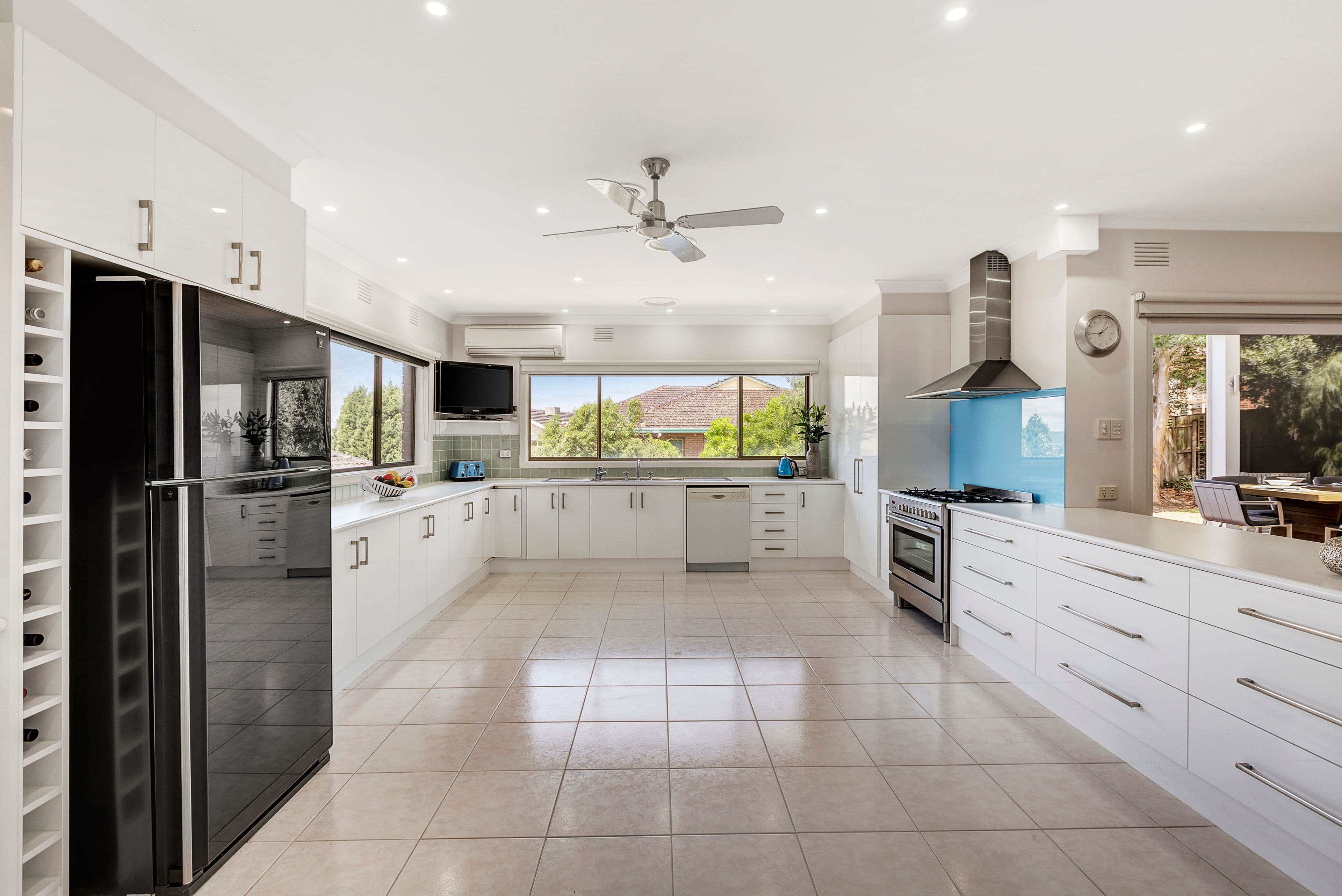 4 Portobello Place, Wheelers Hill VIC 3150, Wheelers Hill - Thumbnail 3