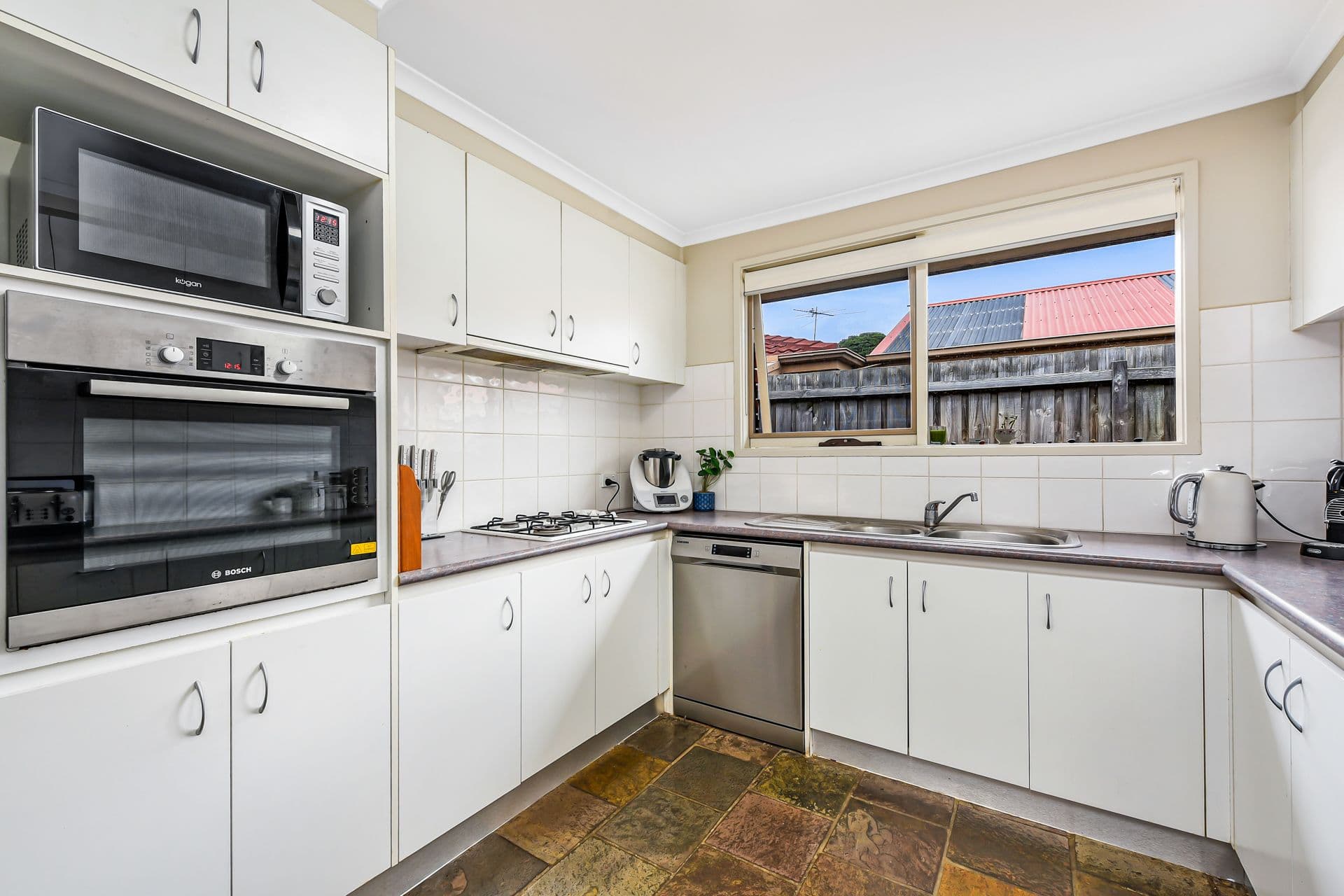 4 Tyntynder Close, Berwick VIC 3806, Berwick - Thumbnail 6