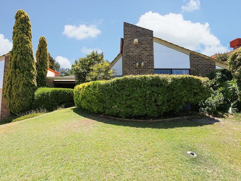 297 Summerlakes Parade, Ballajura WA 6066, Ballajura - Thumbnail 4