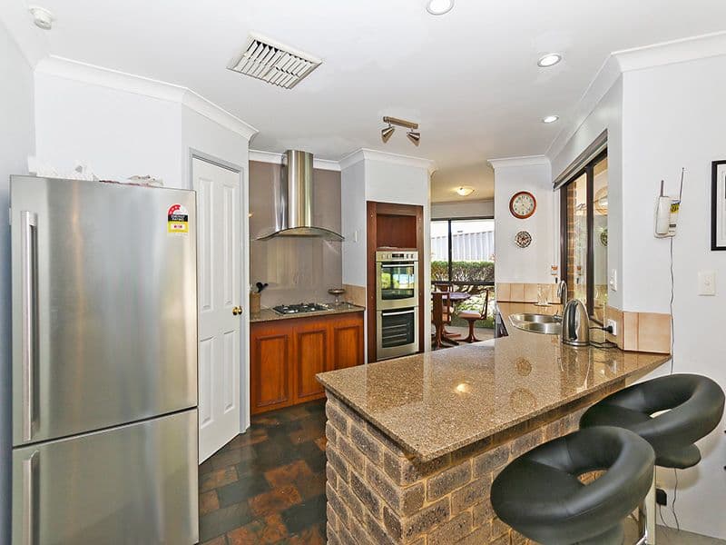297 Summerlakes Parade, Ballajura WA 6066, Ballajura - Thumbnail 5