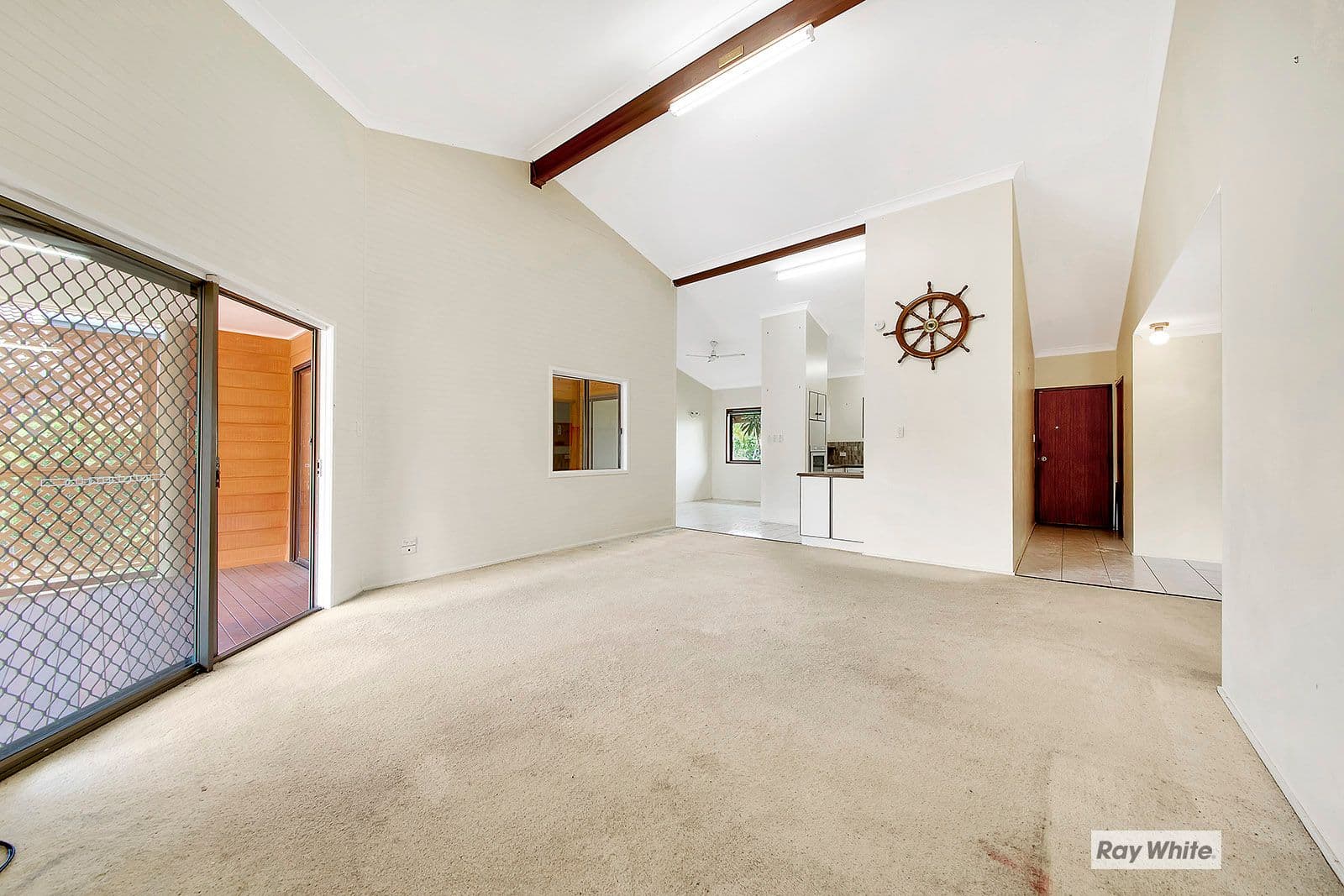 17 Yeppoon Crescent, Yeppoon QLD 4703, Yeppoon - Thumbnail 7