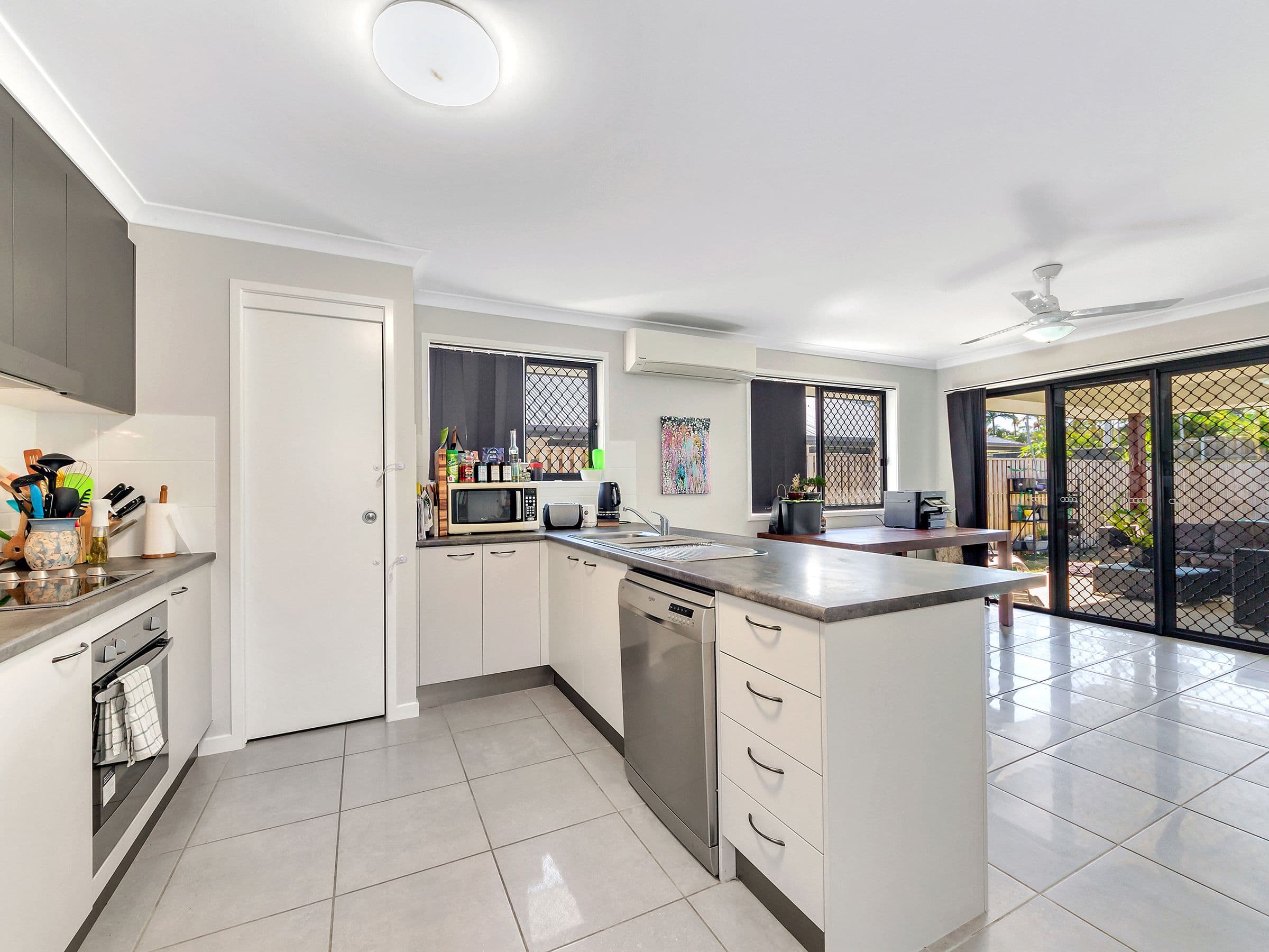 10 Maidenhair Close, Caboolture QLD 4510, Caboolture - Thumbnail 3