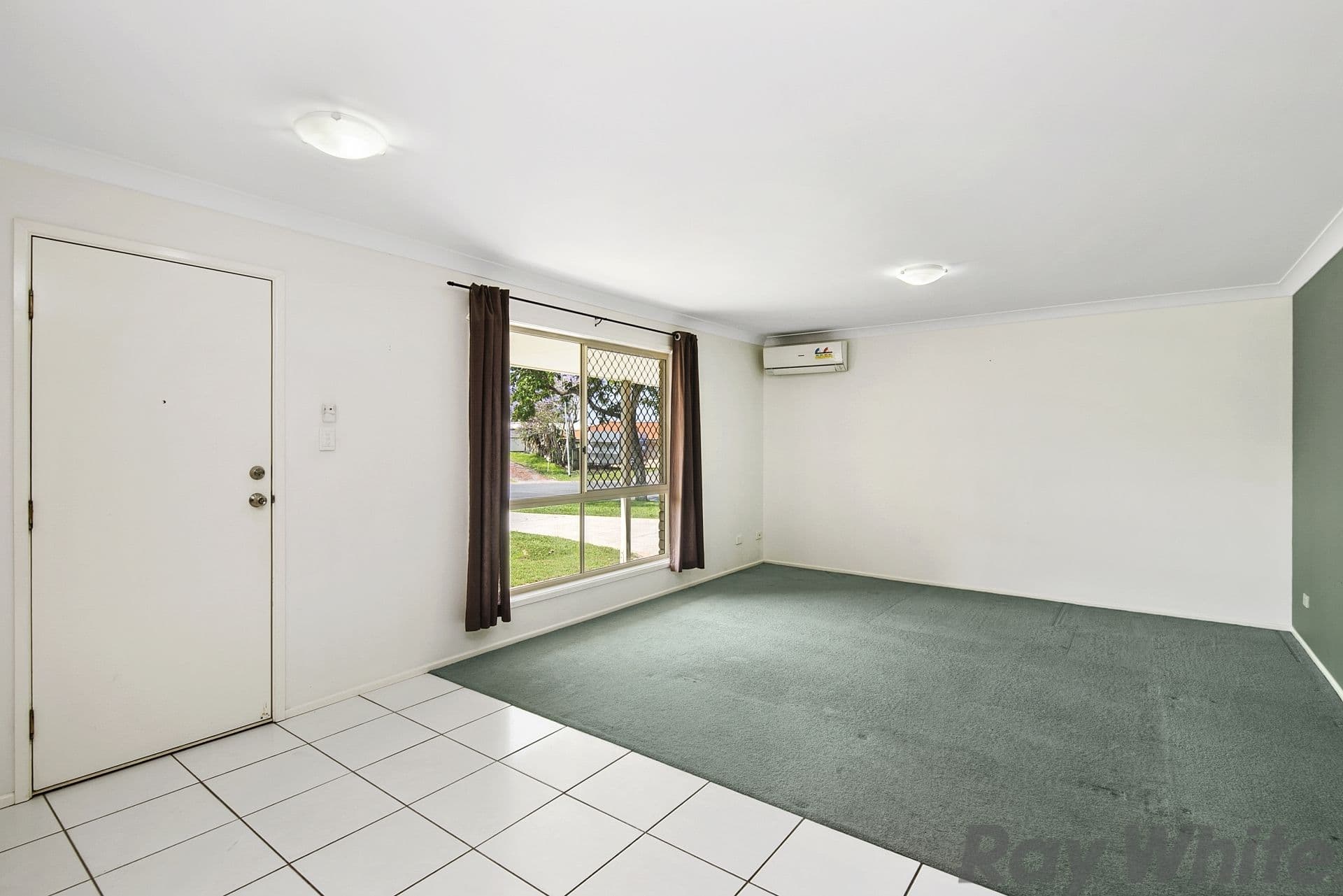 8 Lillian Place, Deception Bay QLD 4508, Deception Bay - Thumbnail 2