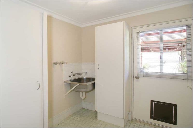 13 Hibiscus Drive, FORRESTFIELD WA 6058, Forrestfield - Thumbnail 4