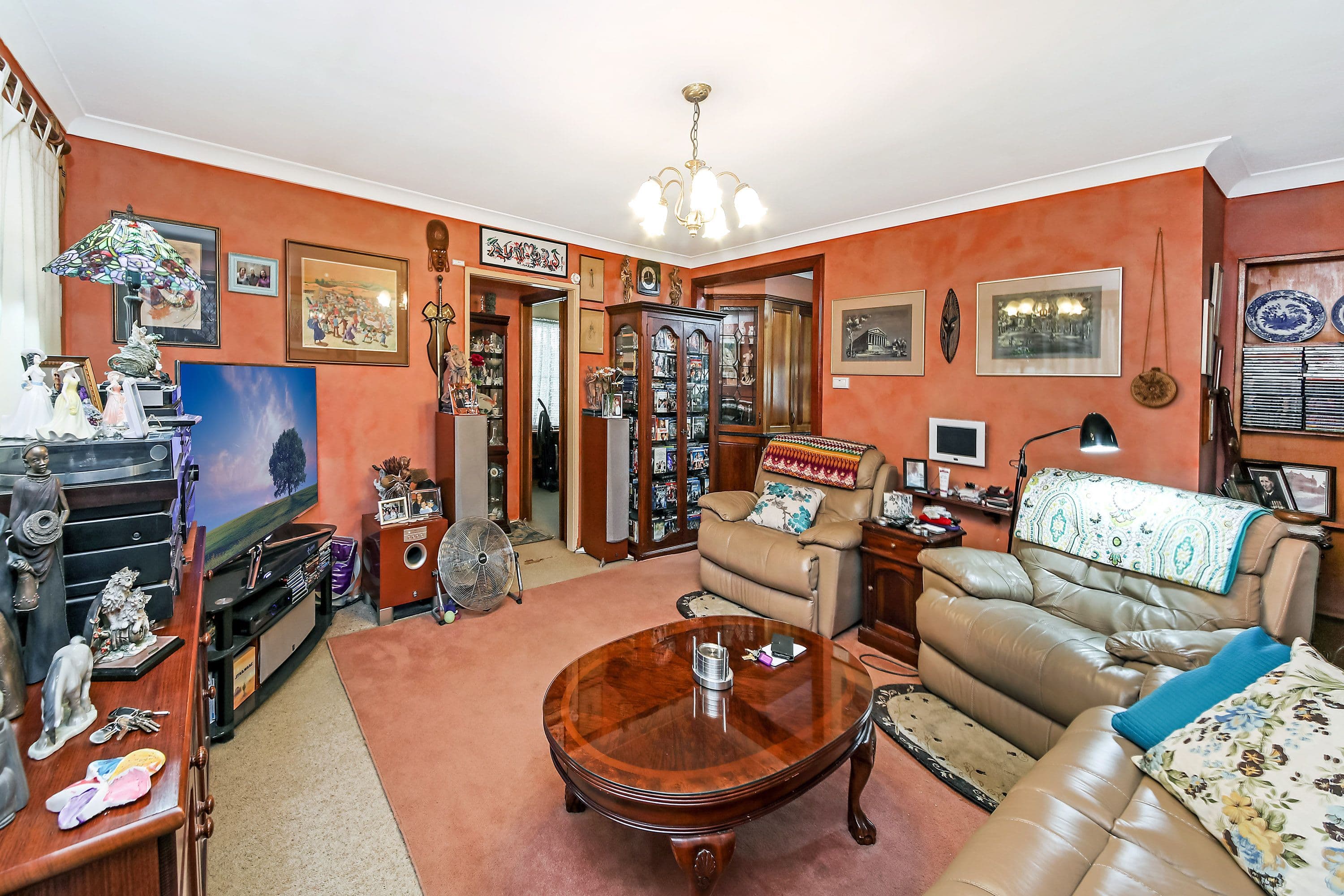 843 Coldstream Terrace, Tucabia - Thumbnail 2