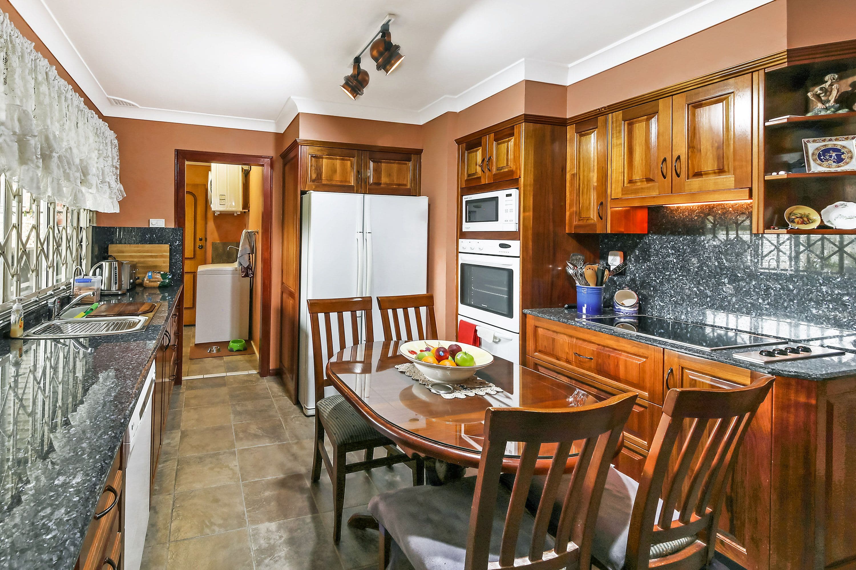 843 Coldstream Terrace, Tucabia - Thumbnail 3