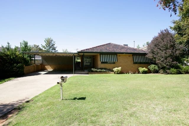 71 Meadow Street, KOORINGAL NSW 2650, Kooringal - Image 1