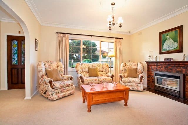 33 St Vigeons Road, RESERVOIR VIC 3073, Reservoir - Thumbnail 3
