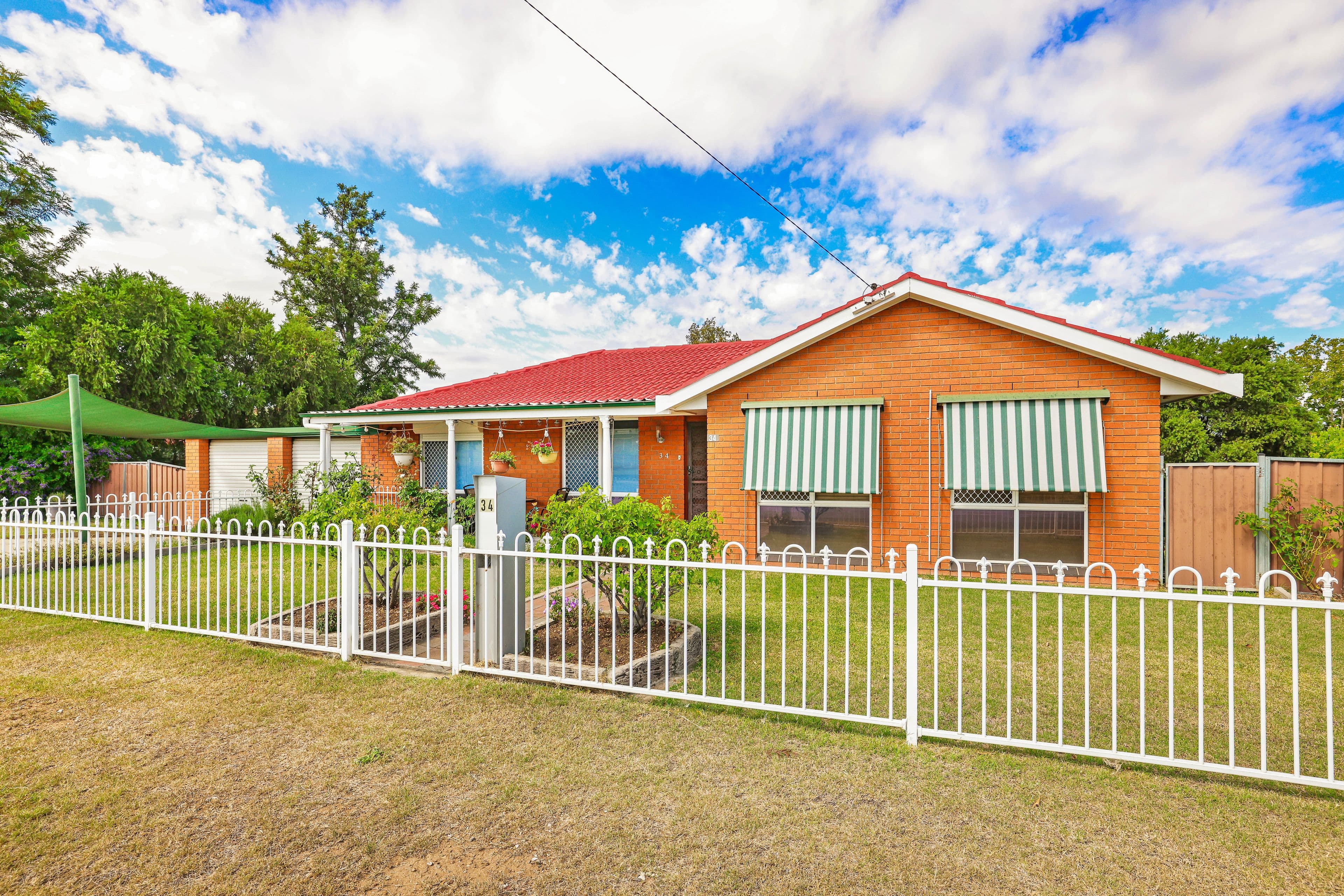 34 Macgregor Street, Tamworth NSW 2340, Tamworth - Image 1