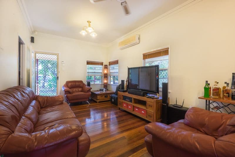 17 Short Street, WOODY POINT QLD 4019, Woody Point - Thumbnail 2