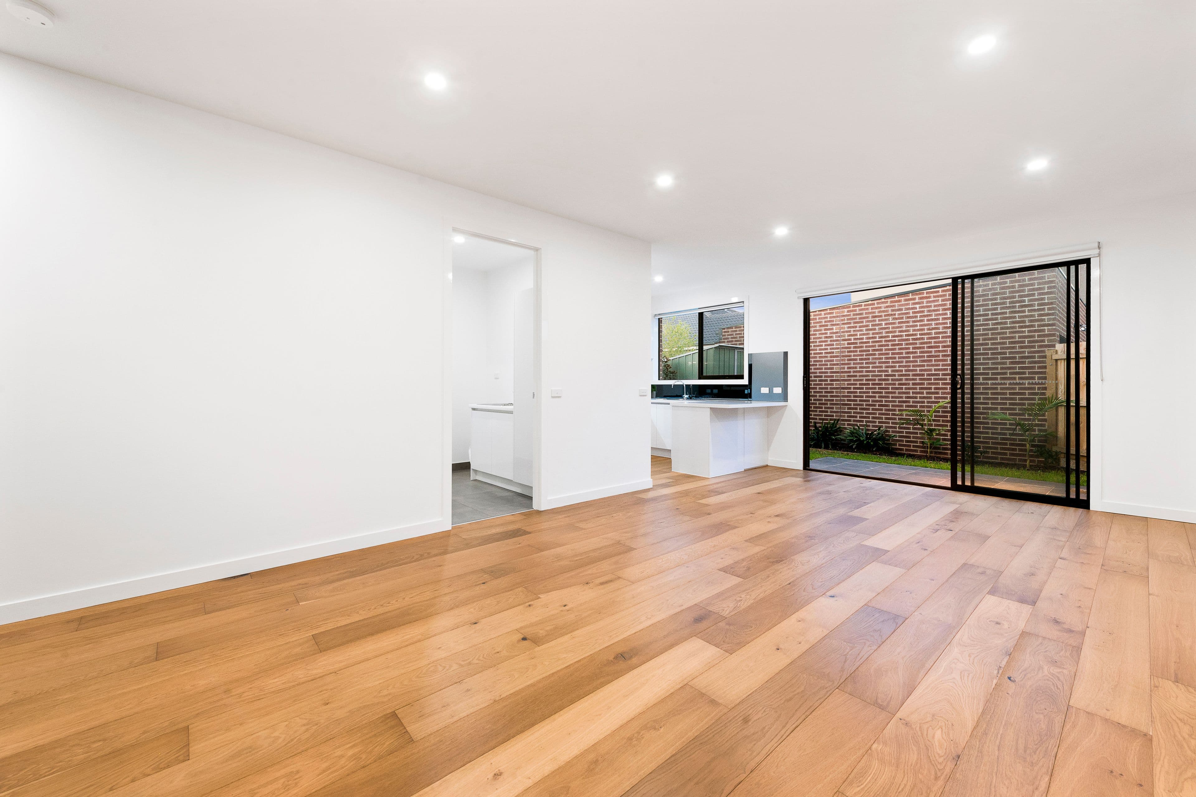 12 Burns Avenue, Clayton South VIC 3169, Clayton South - Thumbnail 3